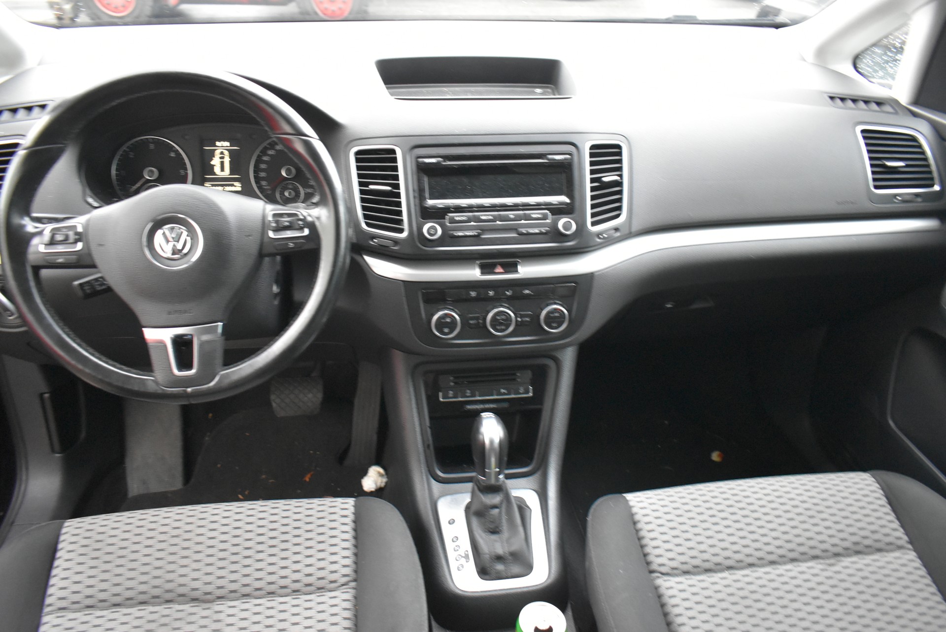 VW Sharan 2.0 TDI BlueMotion Technology Design DSG-image-7
