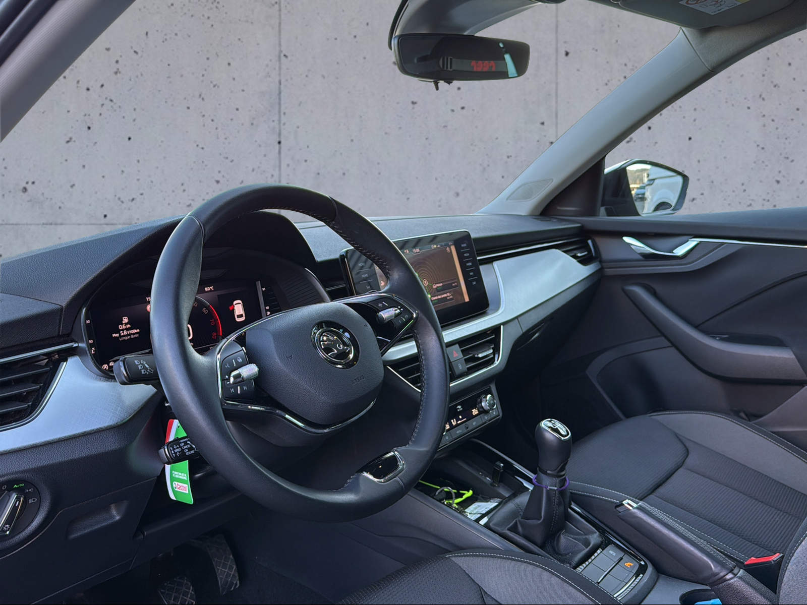 SKODA Scala 1.0 TSI Tour-image-6