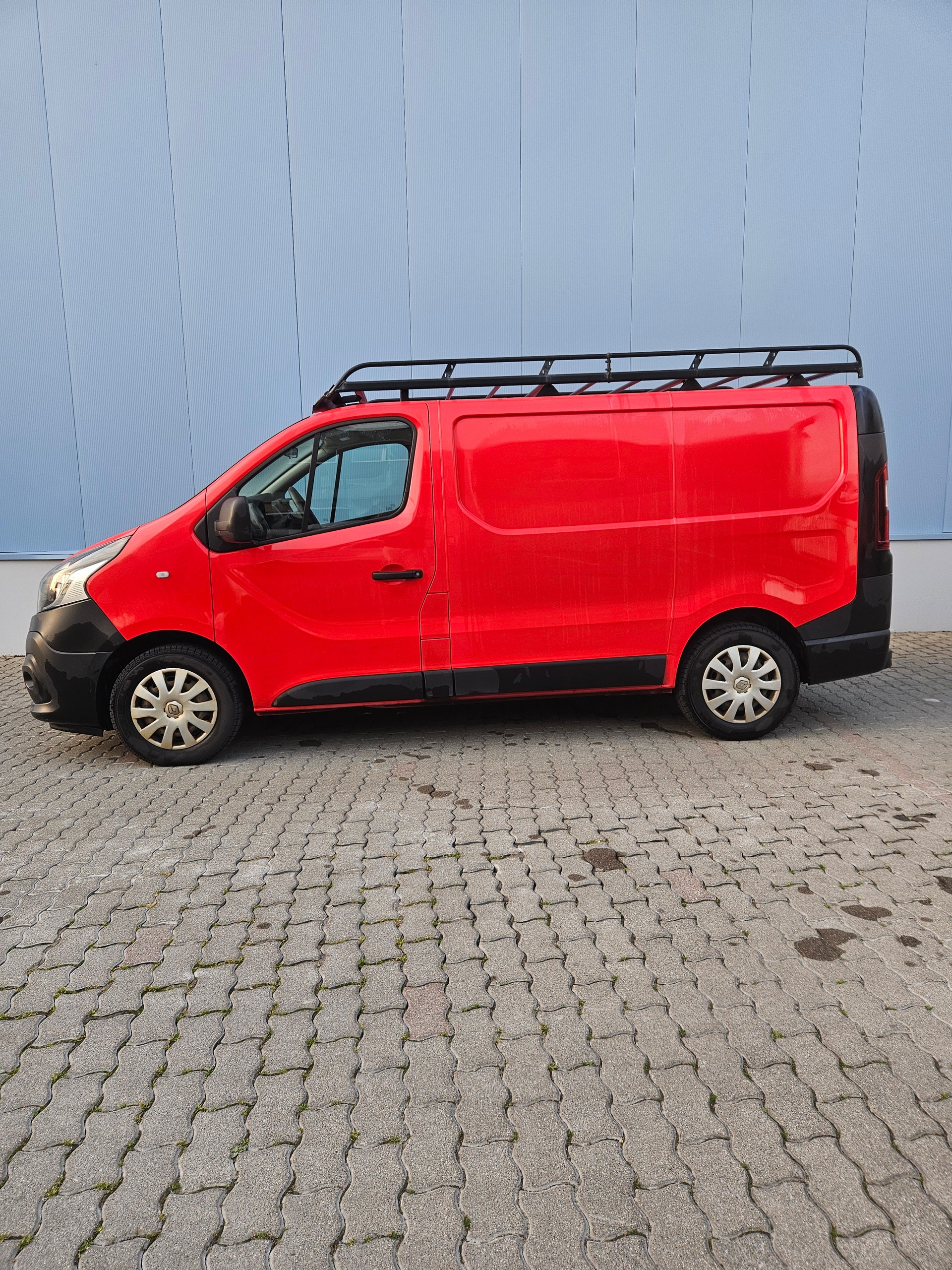 RENAULT Trafic 1.6 ENERGY TwinT. dCi125 2.9t Busin. L1H1-image-1