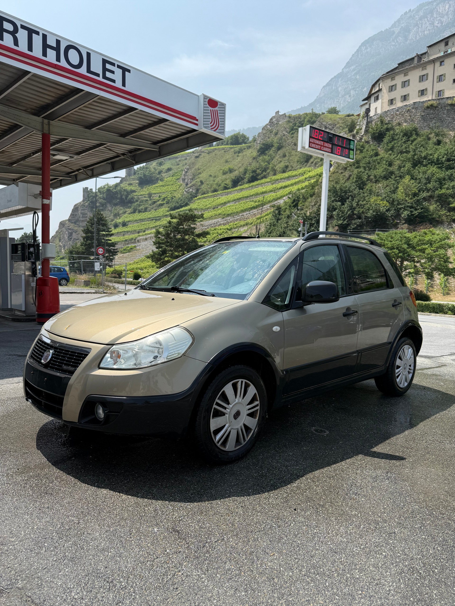 FIAT Sedici 1.9 JTD 4WD Freestyle-image-2