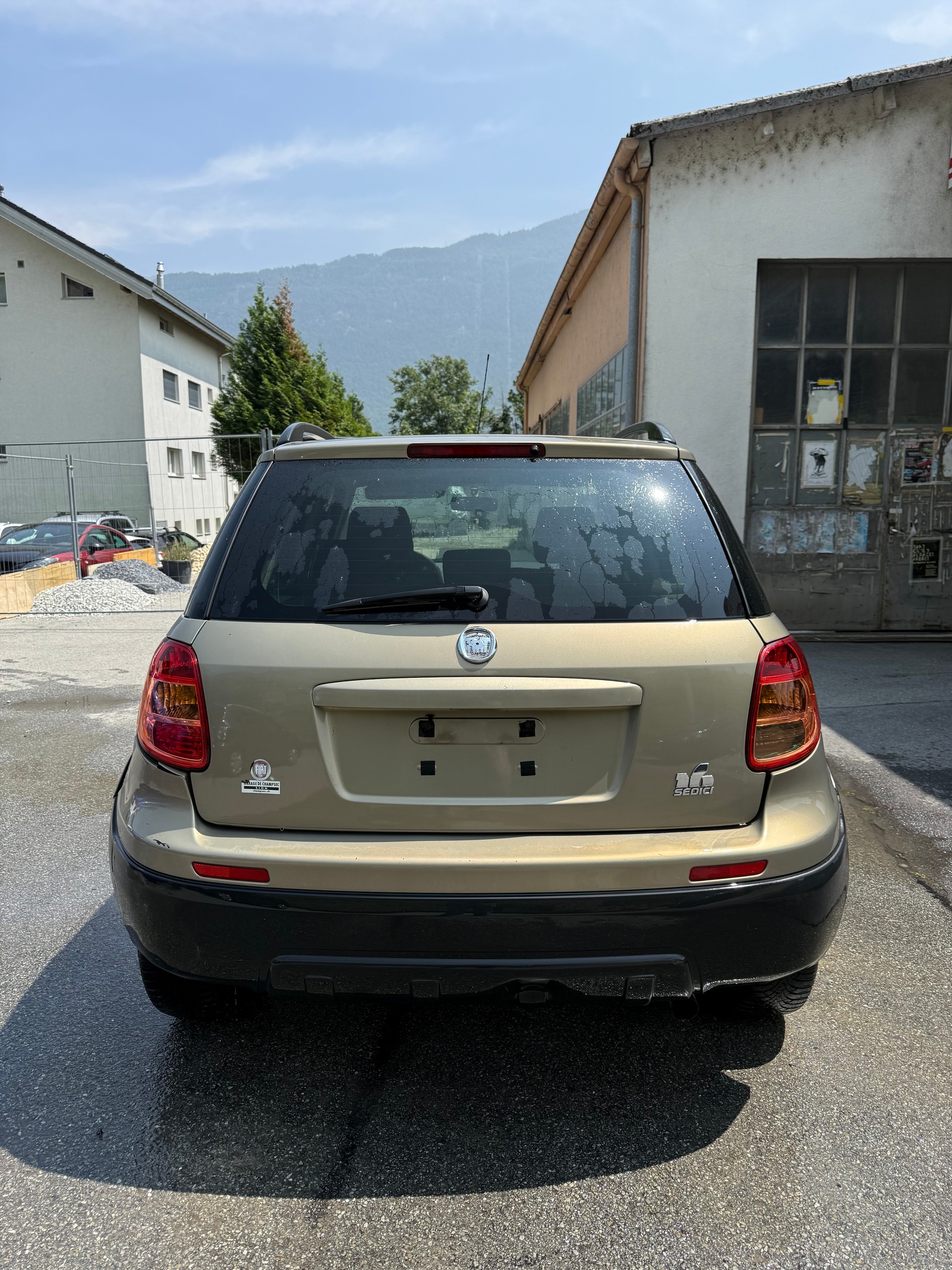 FIAT Sedici 1.9 JTD 4WD Freestyle-image-7