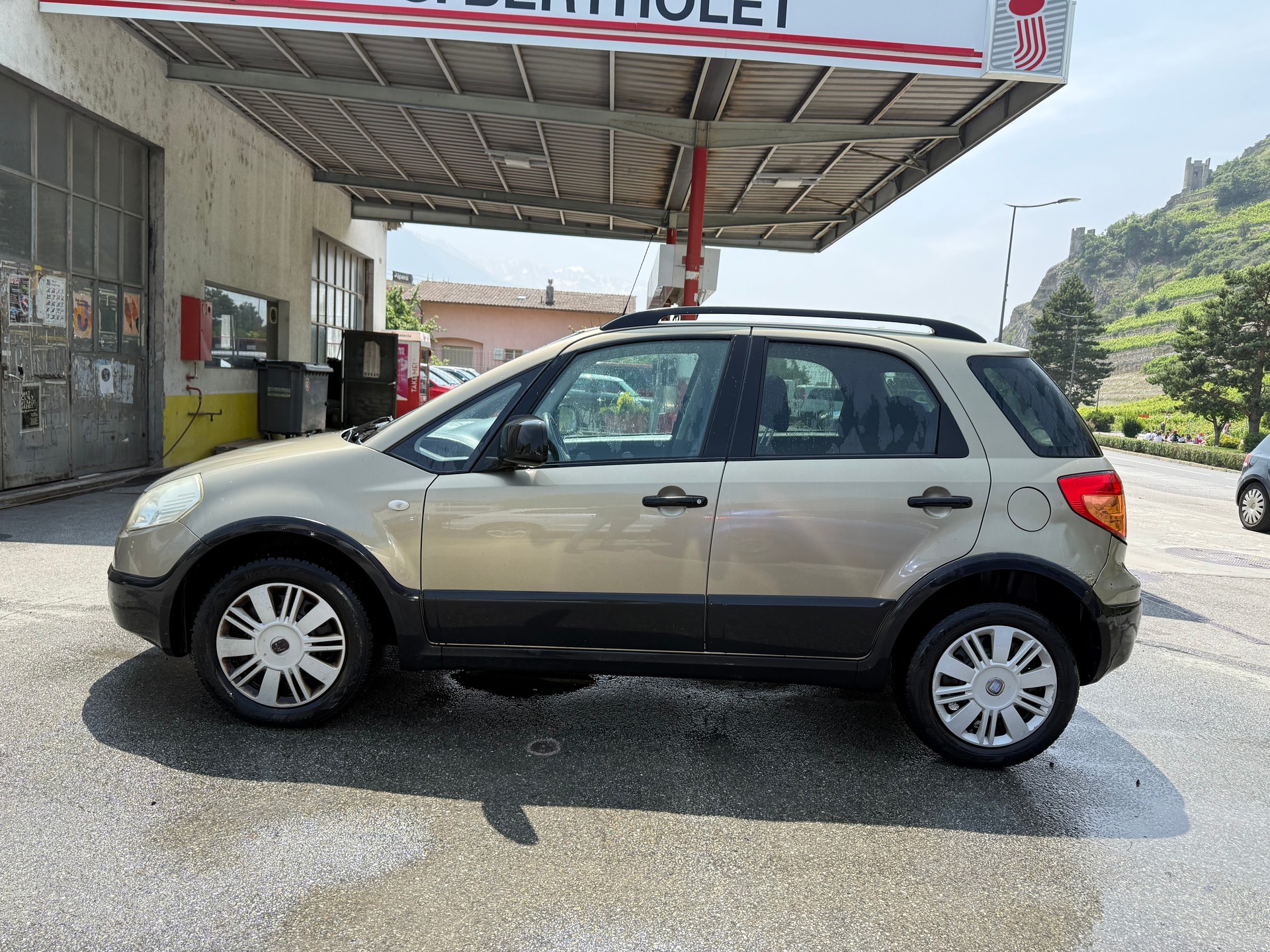 FIAT Sedici 1.9 JTD 4WD Freestyle-image-5