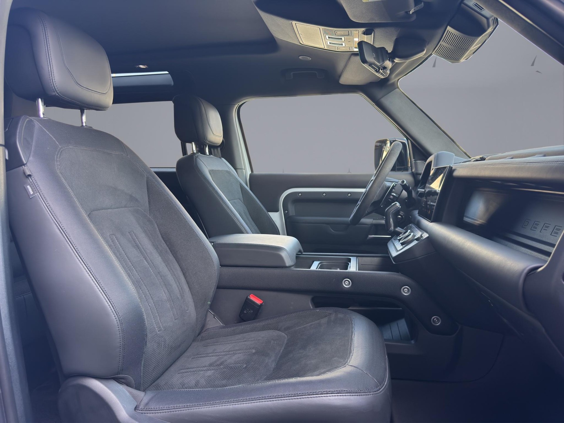 LAND ROVER Defender 90 5.0 V8 SC-image-15