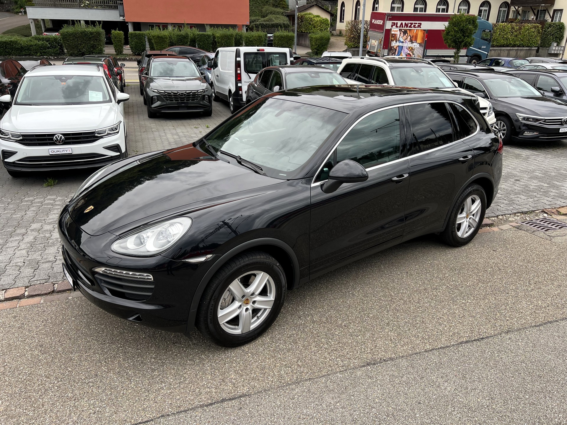 PORSCHE Cayenne S-image-10
