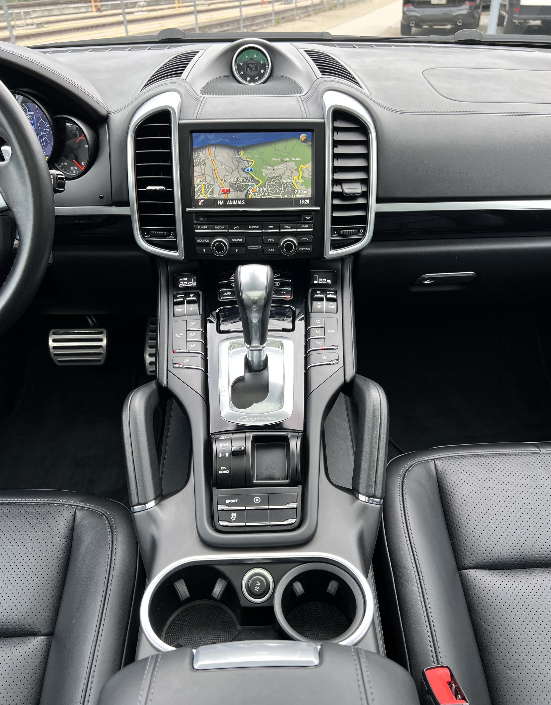PORSCHE Cayenne S-image-20