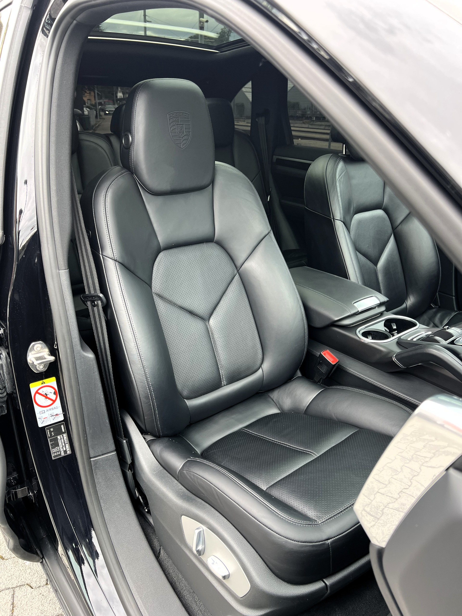 PORSCHE Cayenne S-image-14