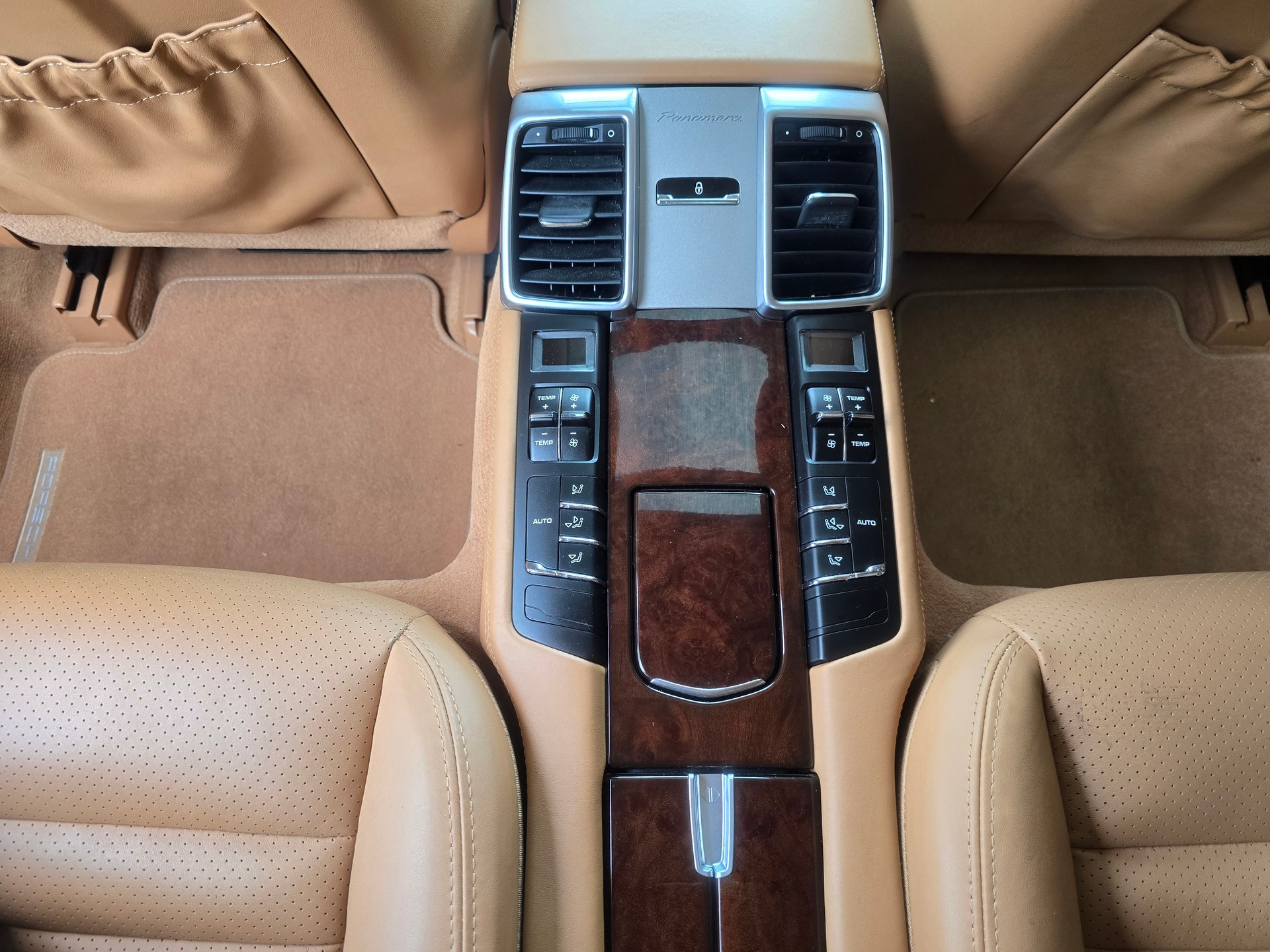 PORSCHE Panamera 4S 3.0 PDK-image-17