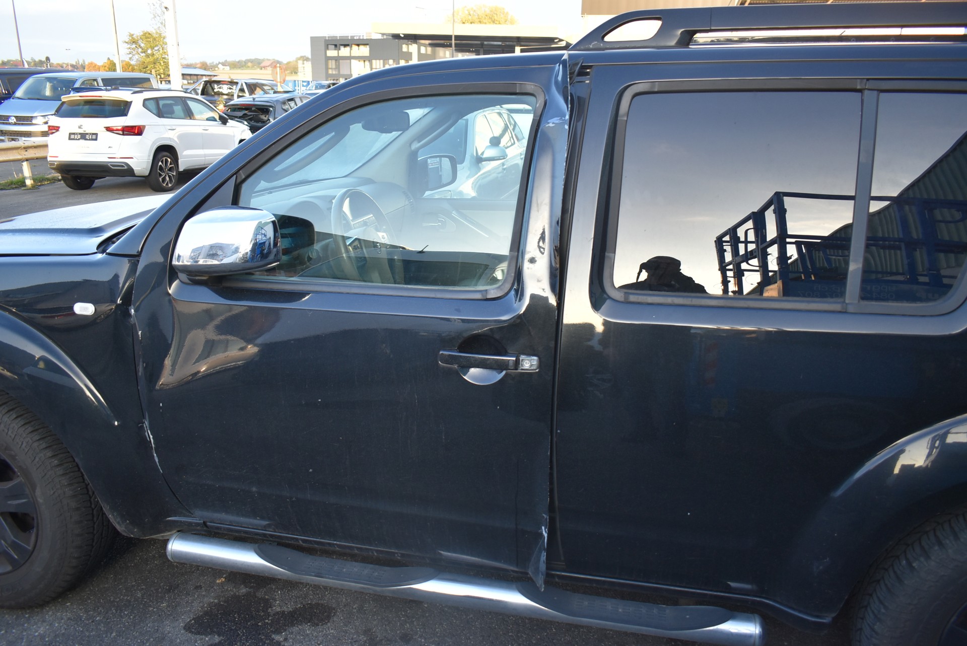 NISSAN Pathfinder 2.5 dCi LE-image-9