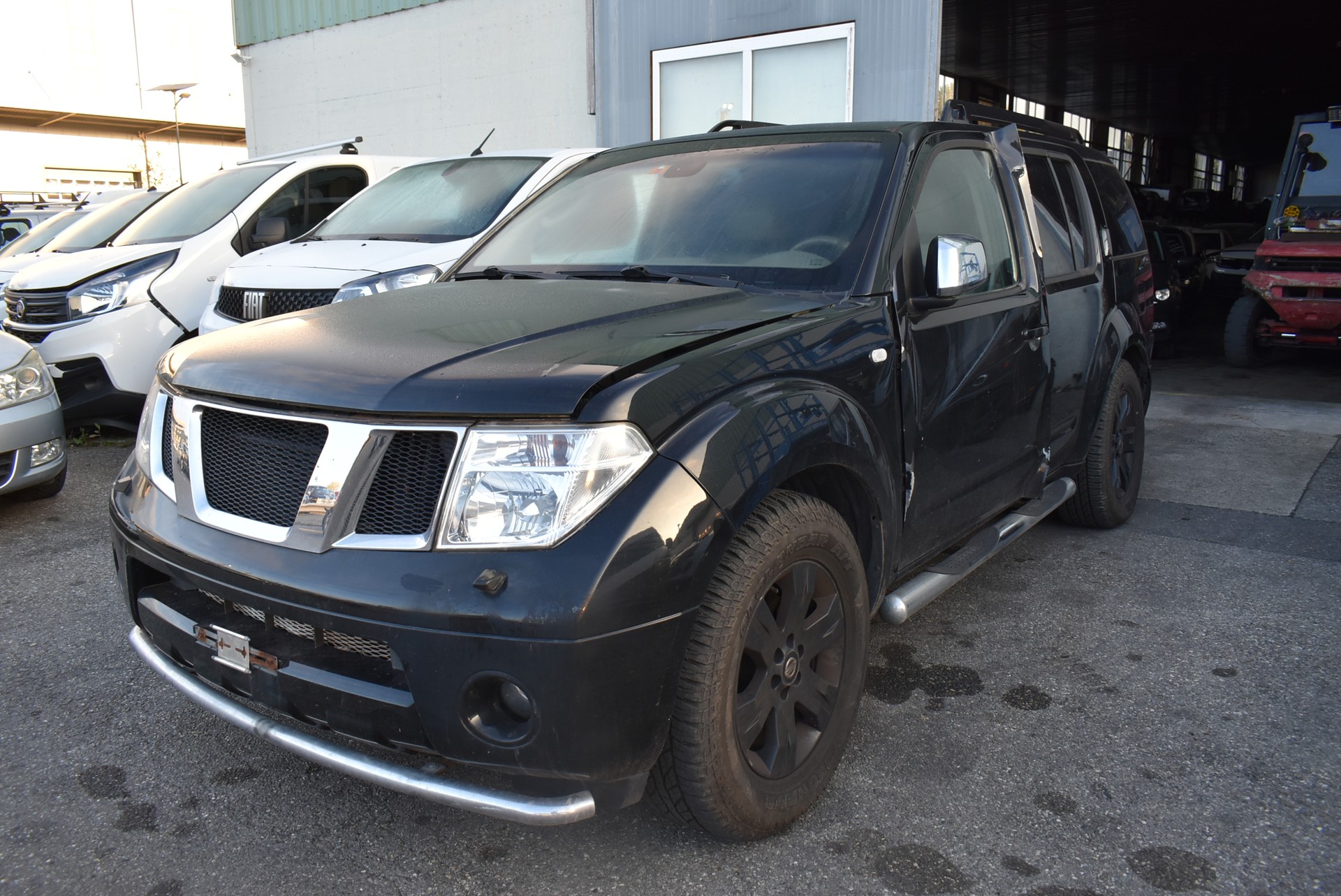 NISSAN Pathfinder 2.5 dCi LE-image-0