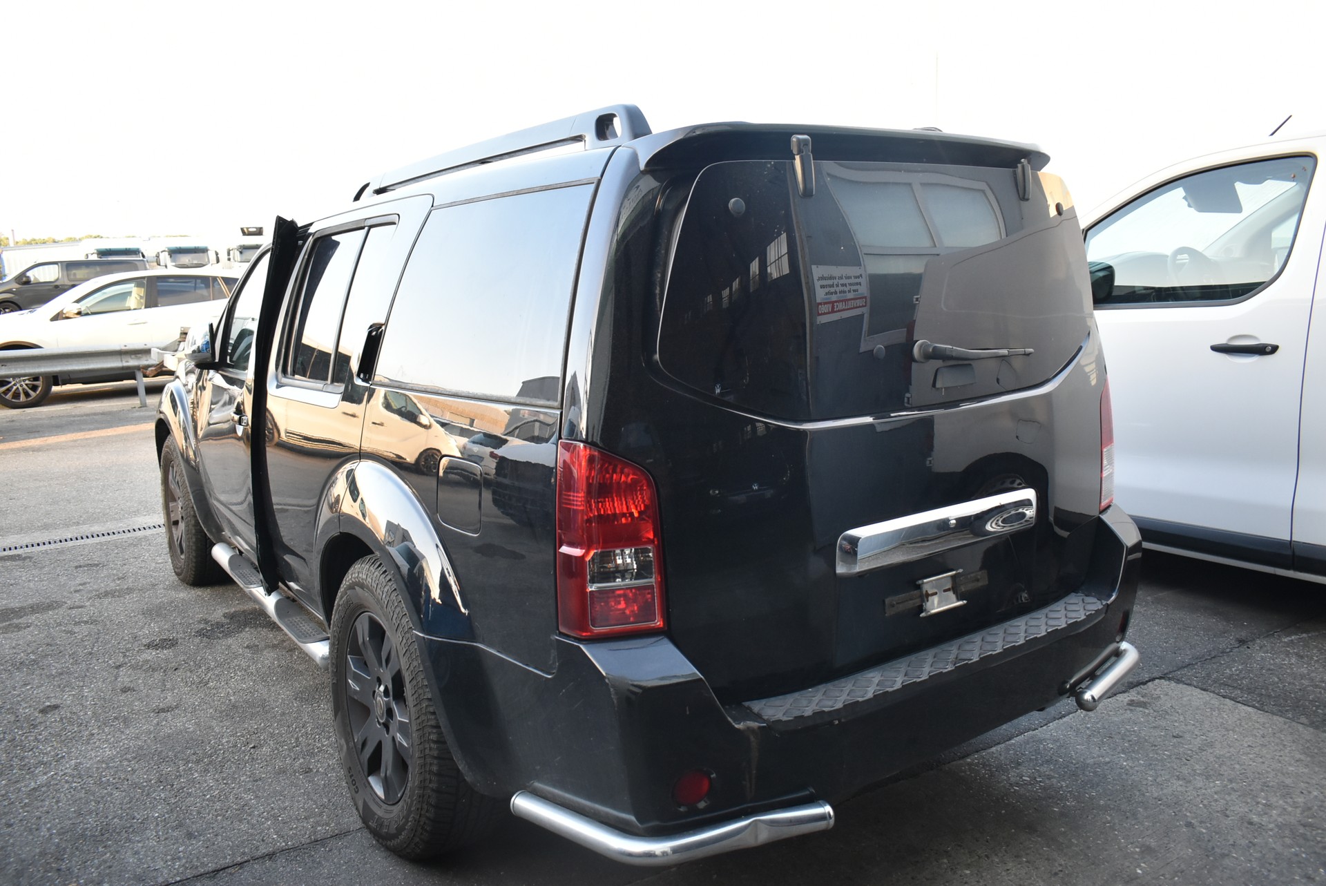 NISSAN Pathfinder 2.5 dCi LE-image-7
