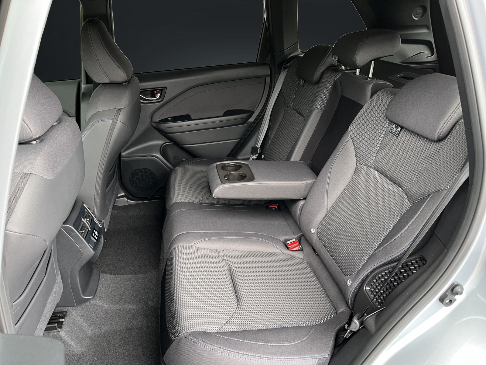 SUBARU Forester Station 2.0i e-Boxer Swiss Plus-image-12