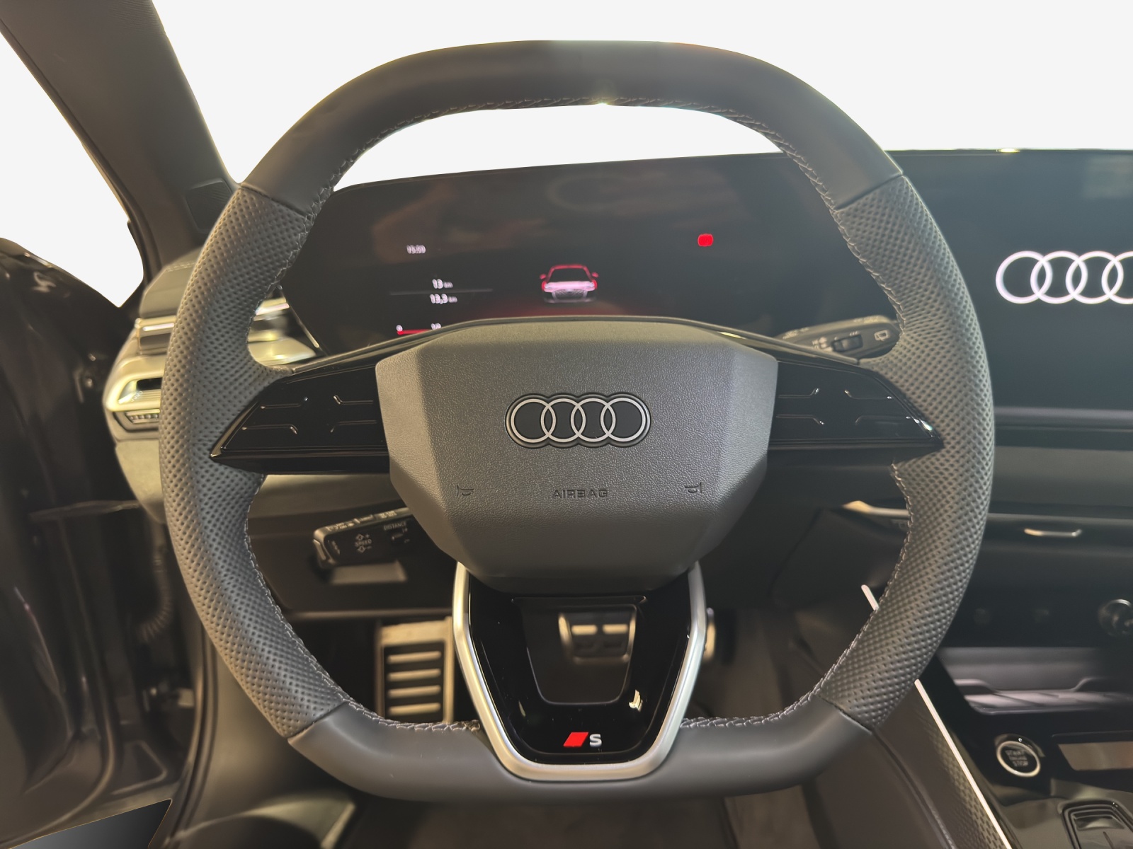 AUDI A6 Avant TDI quattro 150 kW S tronic-image-9