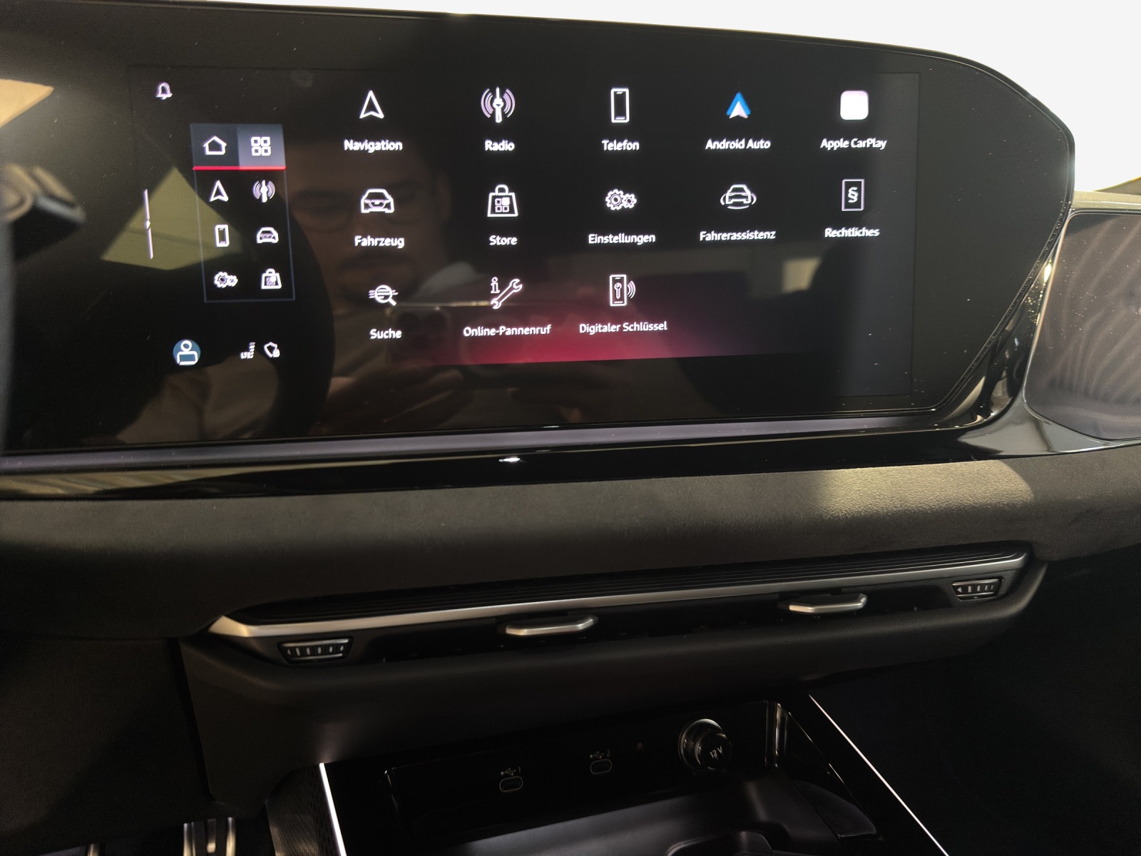 AUDI A6 Avant TDI quattro 150 kW S tronic-image-10