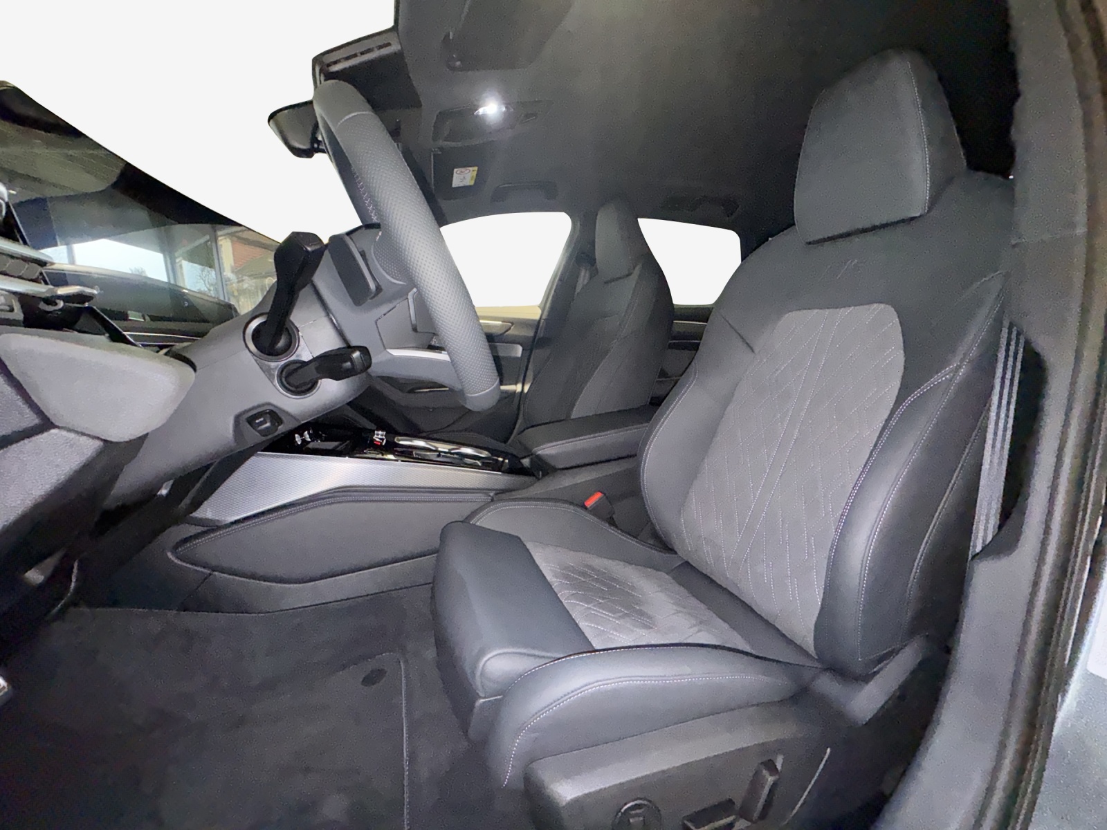 AUDI A6 Avant TDI quattro 150 kW S tronic-image-7