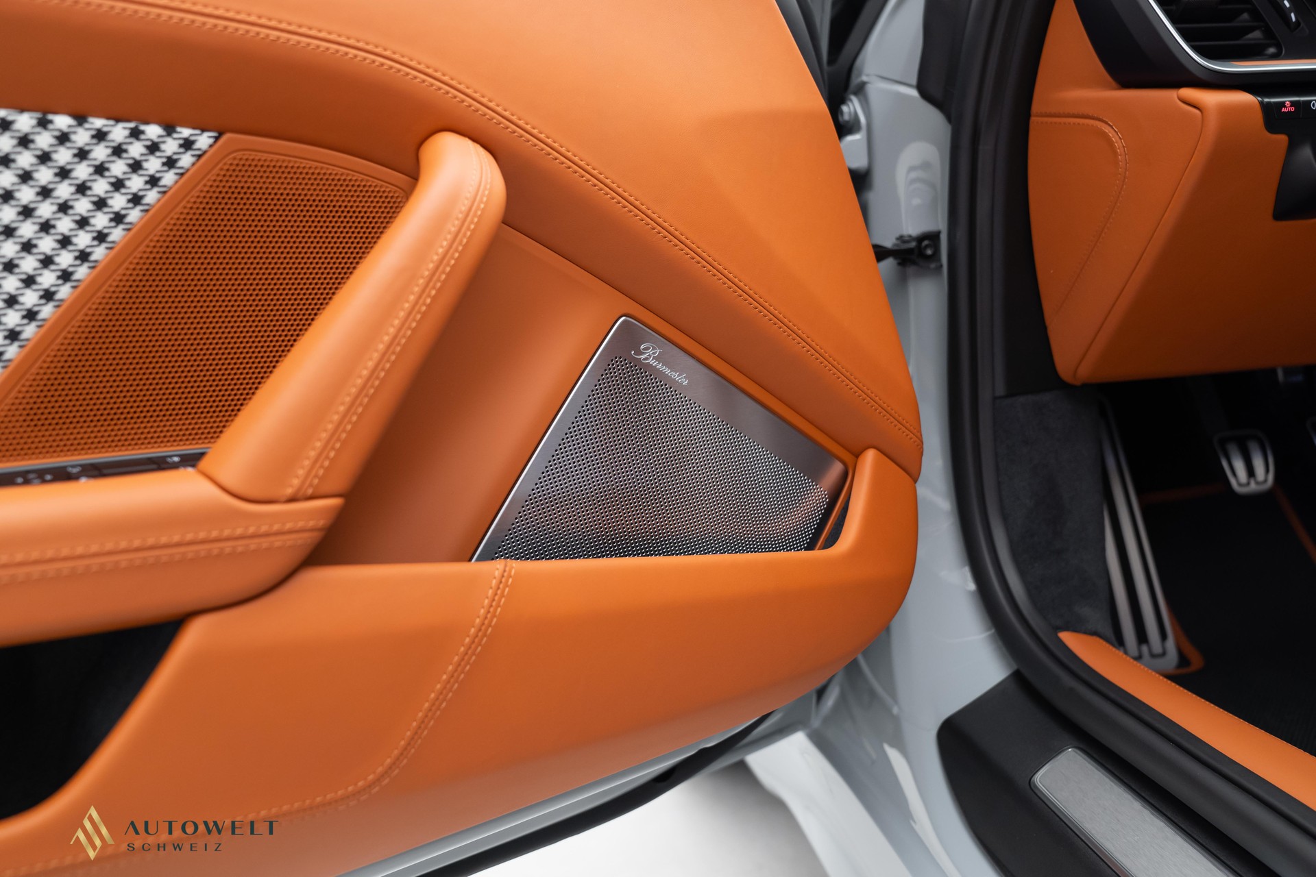 PORSCHE 911 Sport Classic PDK-image-6