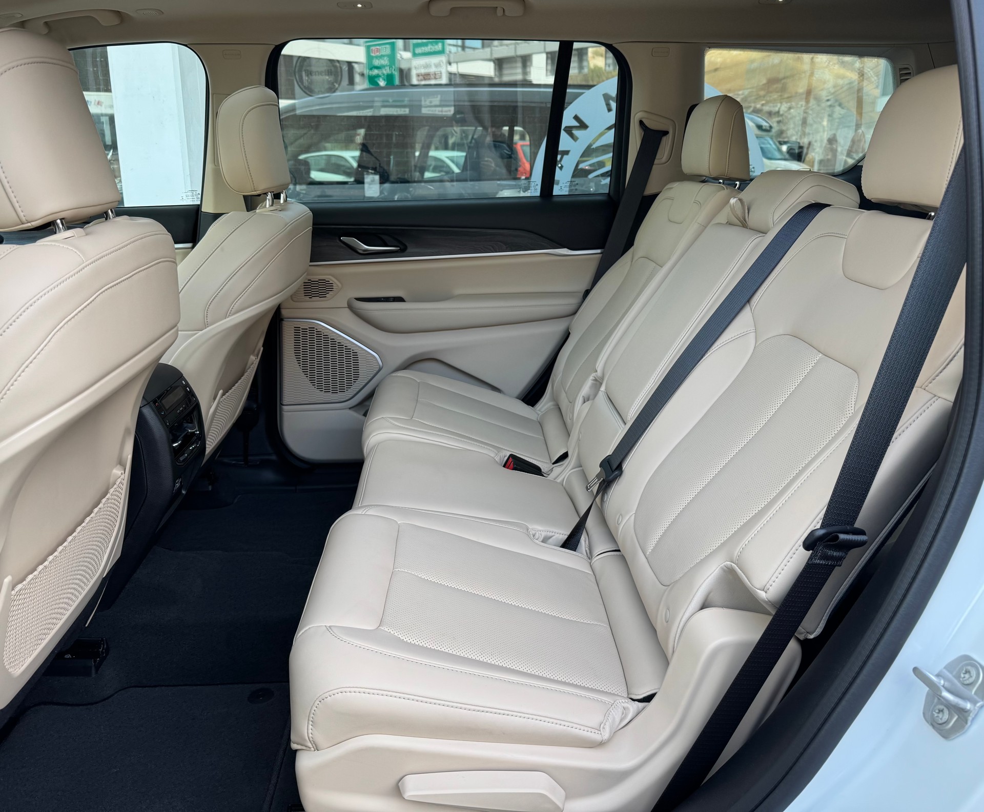 JEEP Grand Cherokee 3.6l V6 Limited 4x4 7-Plätzer-image-9