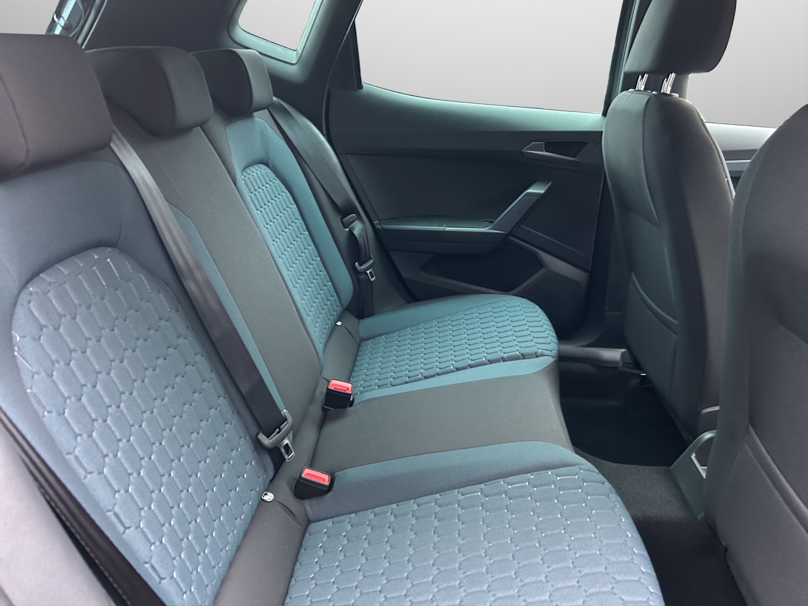 SEAT Arona 1.0 TSI Eco Style DSG-image-11