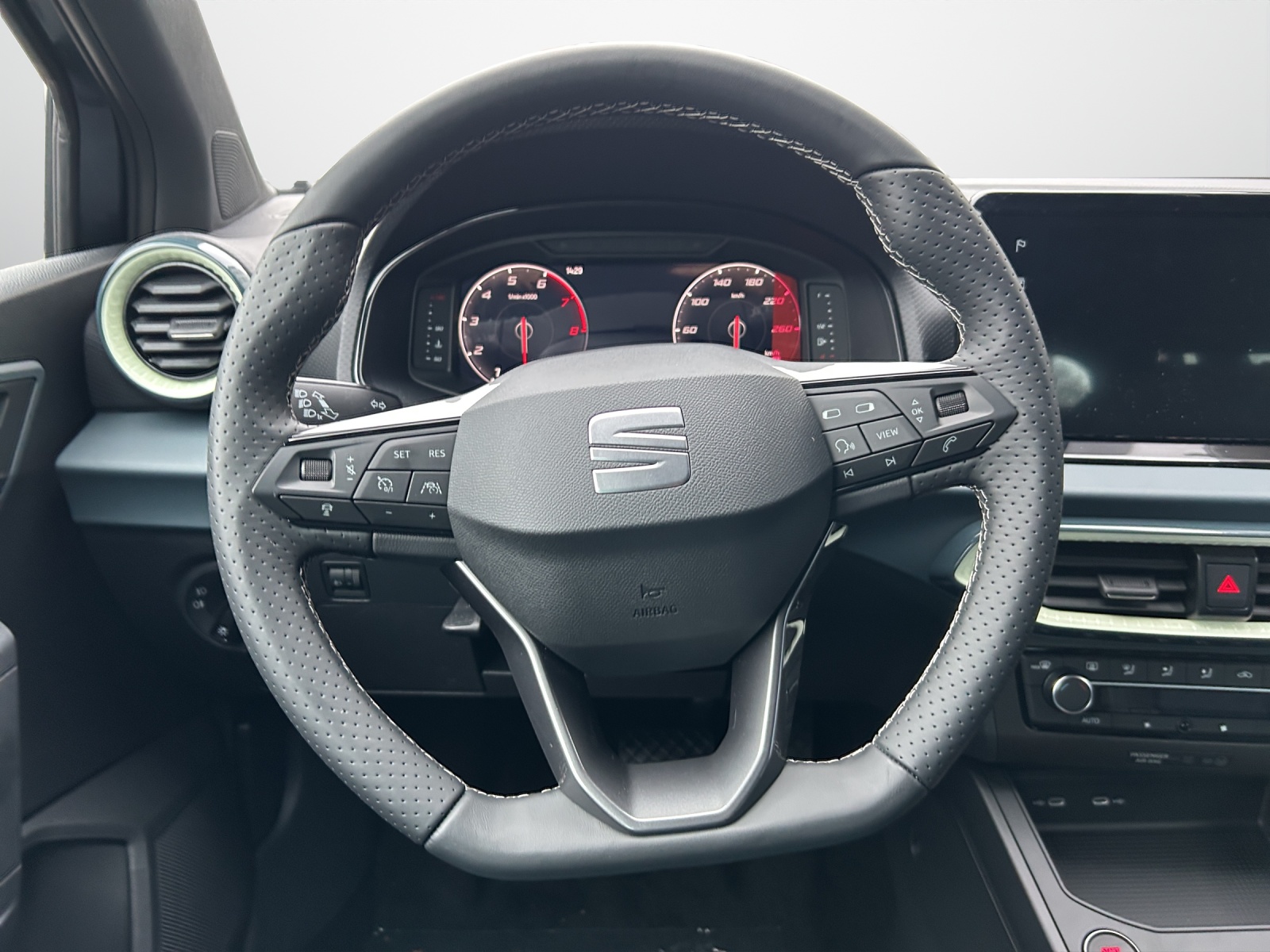SEAT Arona 1.0 TSI Eco Style DSG-image-5