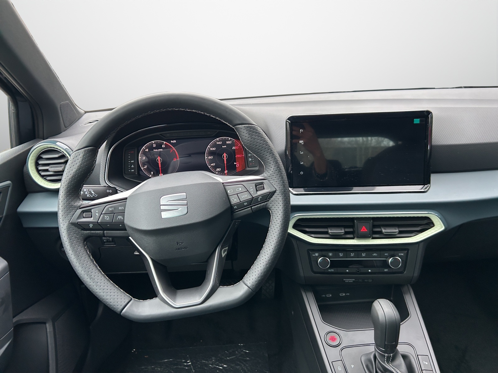 SEAT Arona 1.0 TSI Eco Style DSG-image-6