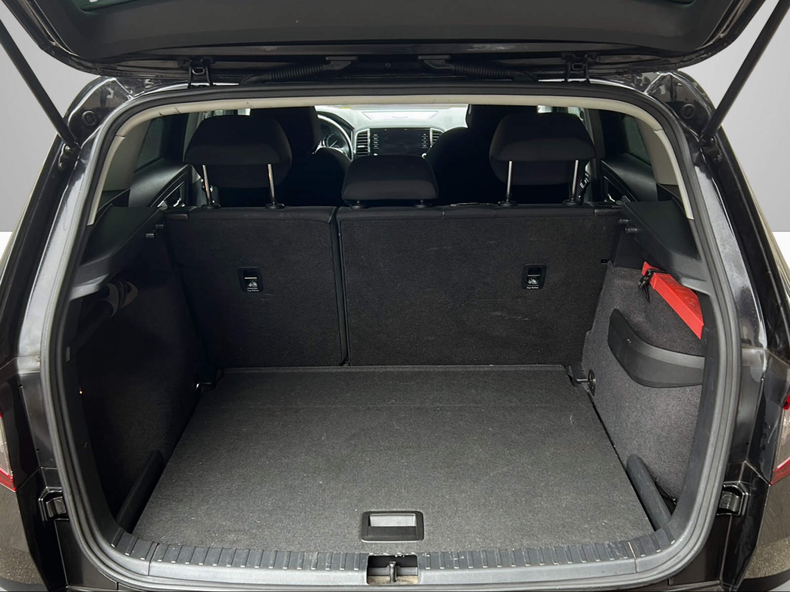 SKODA Karoq 1.0 TSI Ambition DSG-image-10