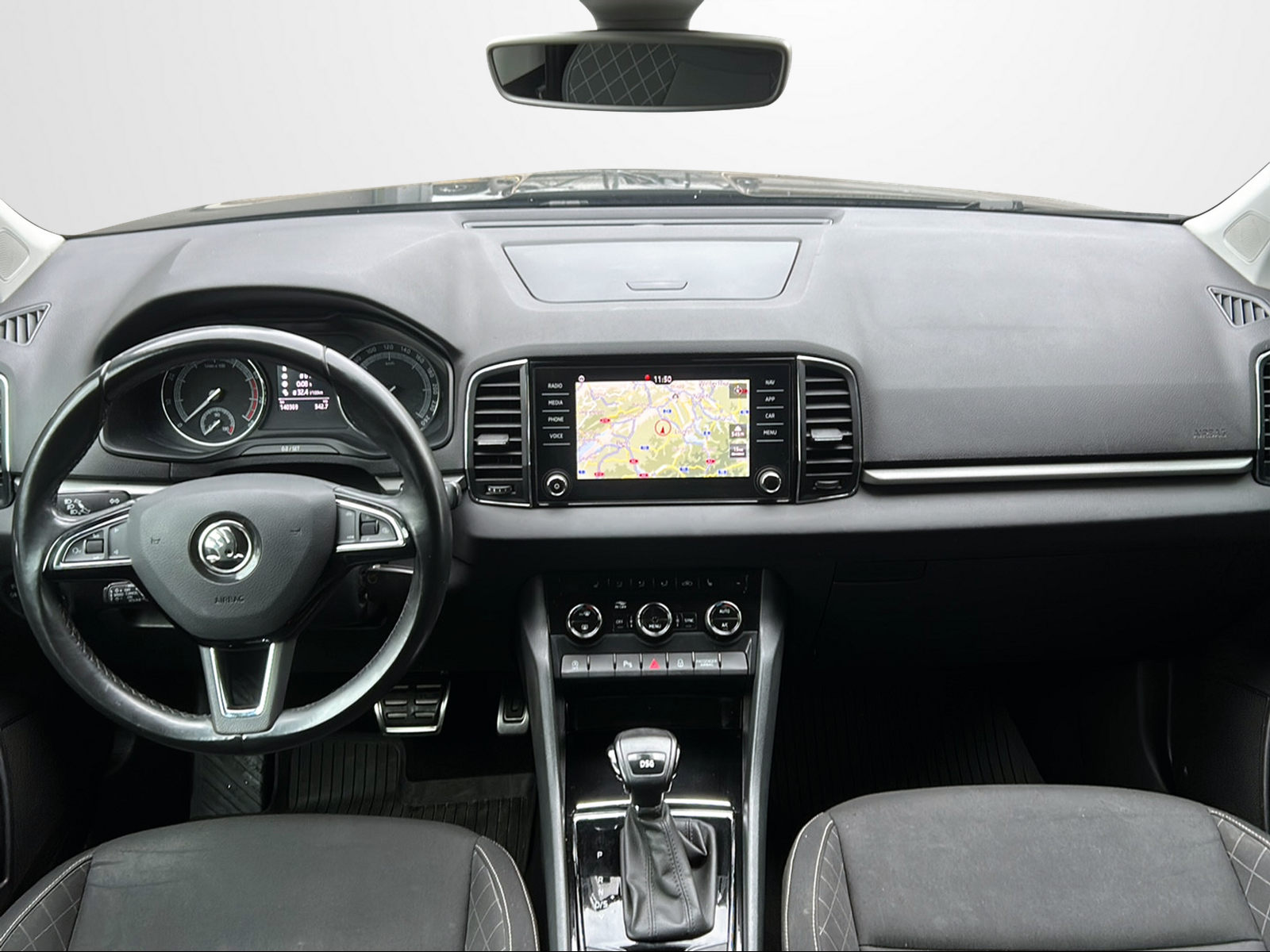 SKODA Karoq 1.0 TSI Ambition DSG-image-11