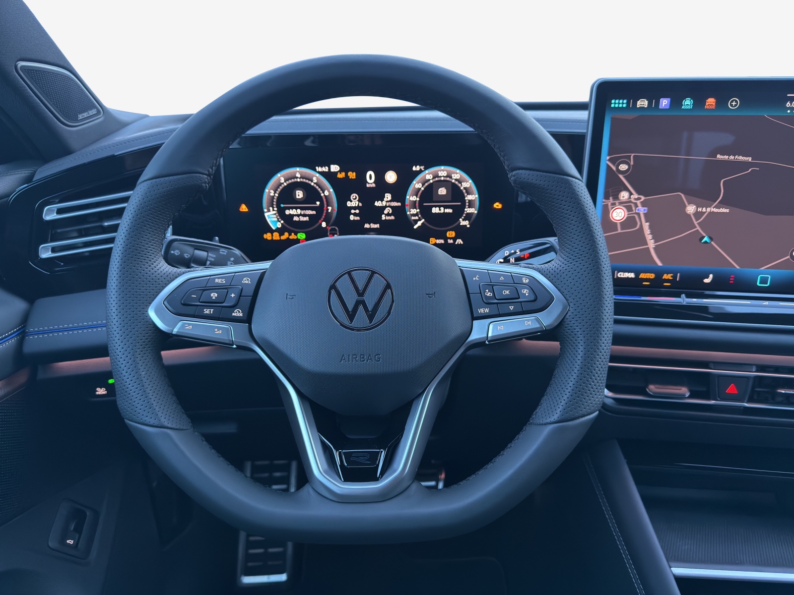 VW Tiguan 2.0 TSI DSG R-Line 4Motion-image-9