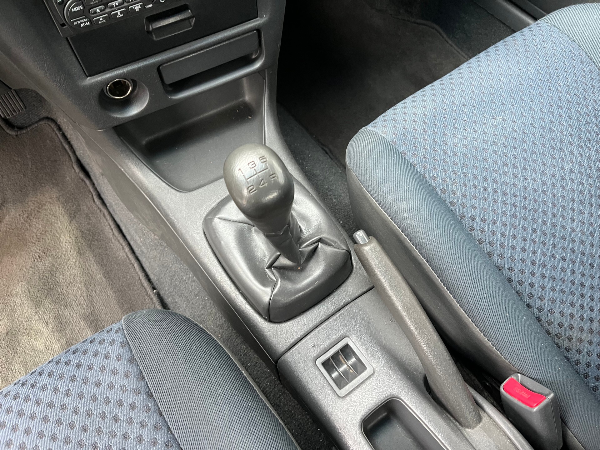 MITSUBISHI Colt 1.3 16V Silver 25-image-10