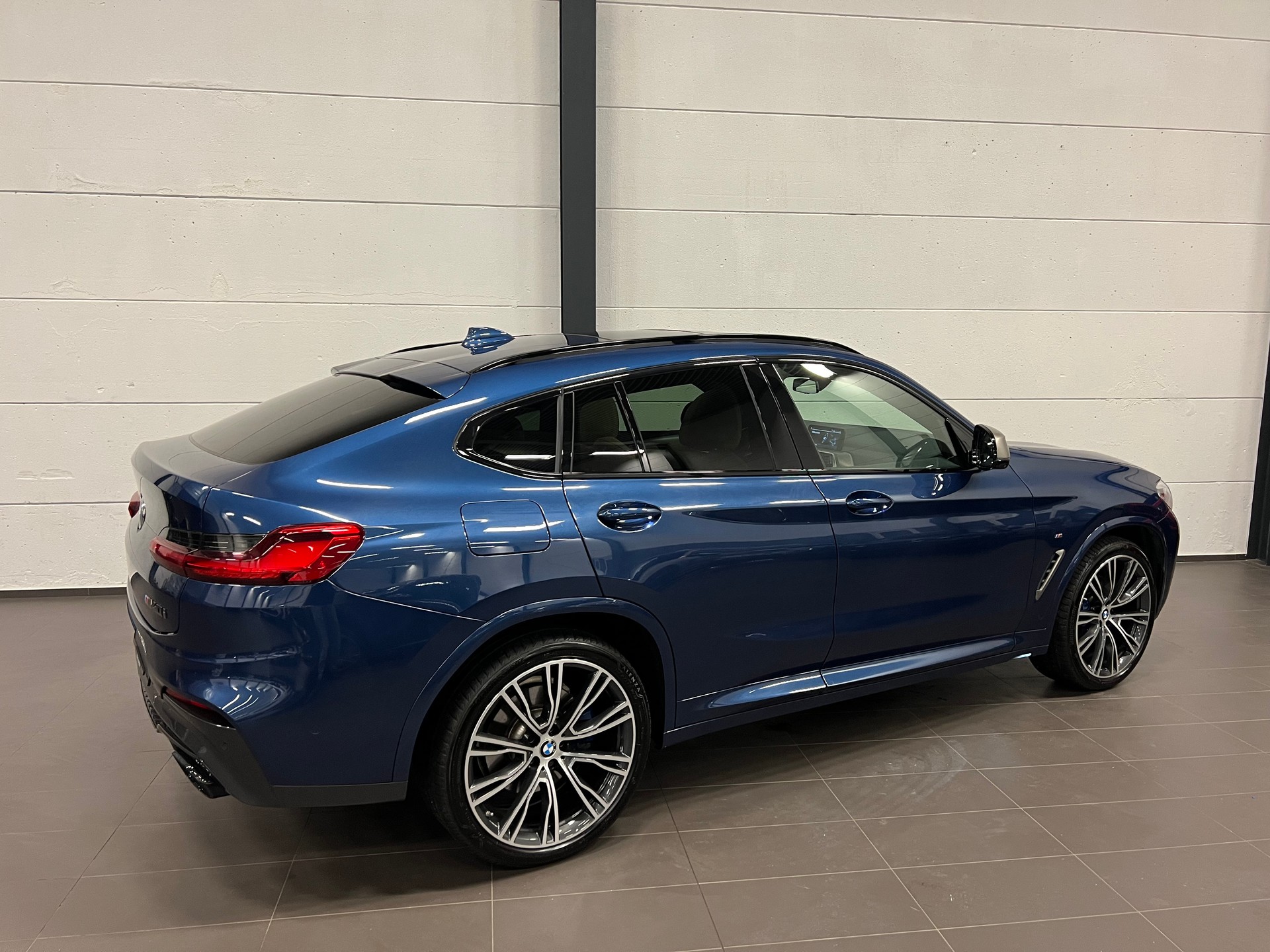 BMW X4 M40i Steptronic-image-10