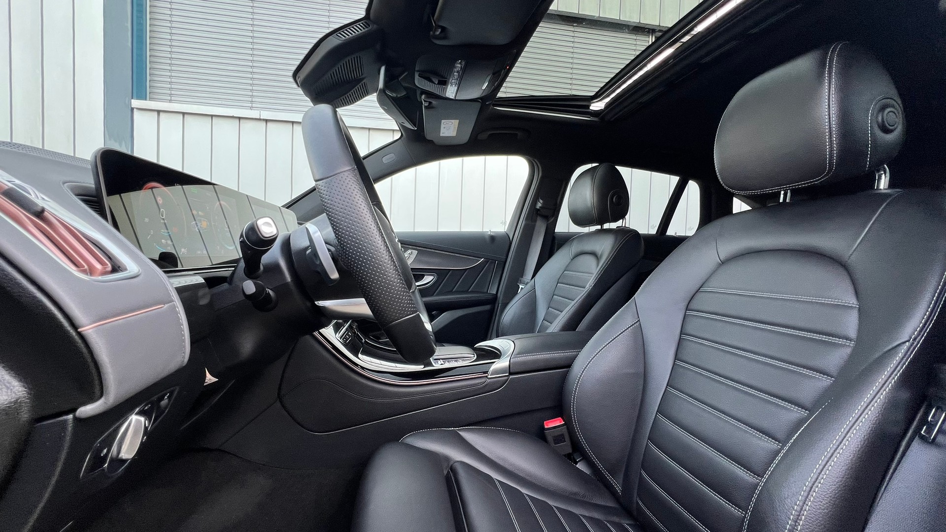 MERCEDES-BENZ EQC 400 AMG LINE 4MATIC l 408 PS-image-20