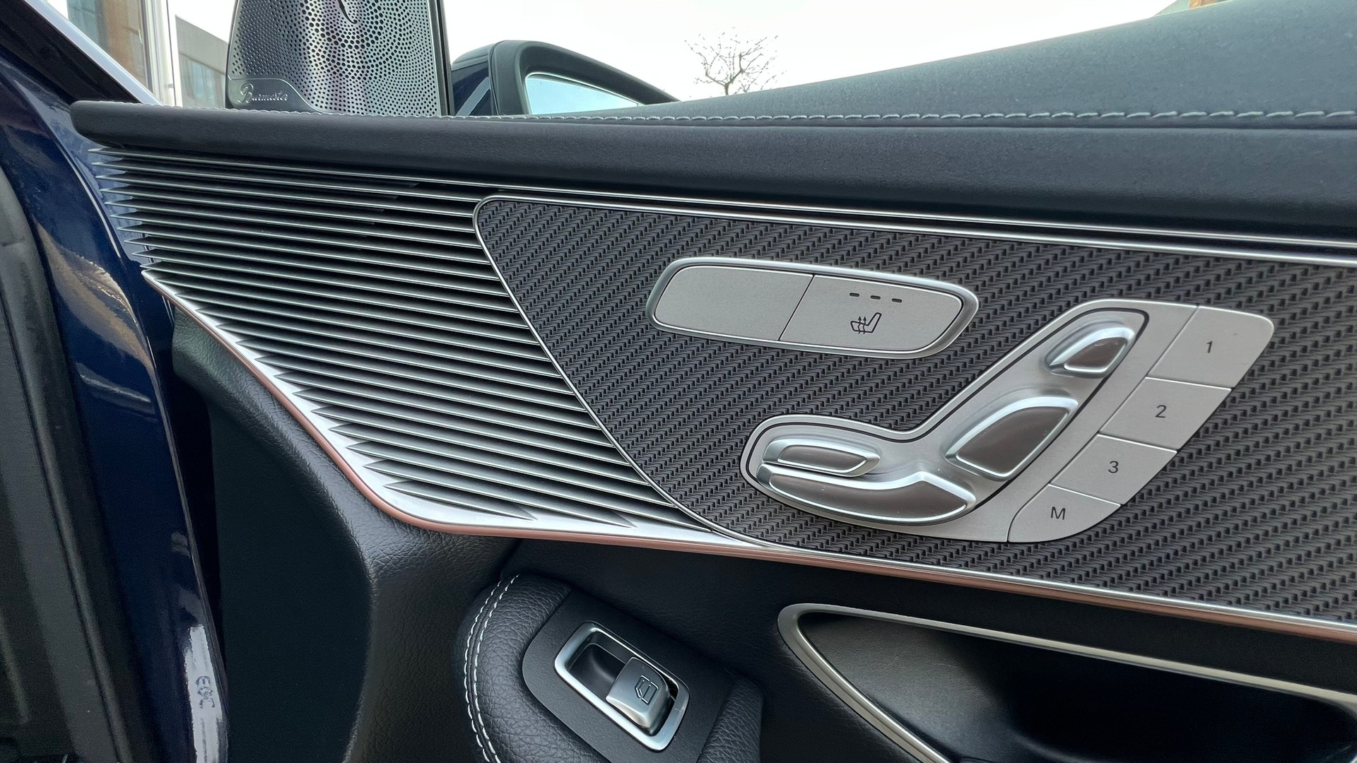MERCEDES-BENZ EQC 400 AMG LINE 4MATIC l 408 PS-image-22