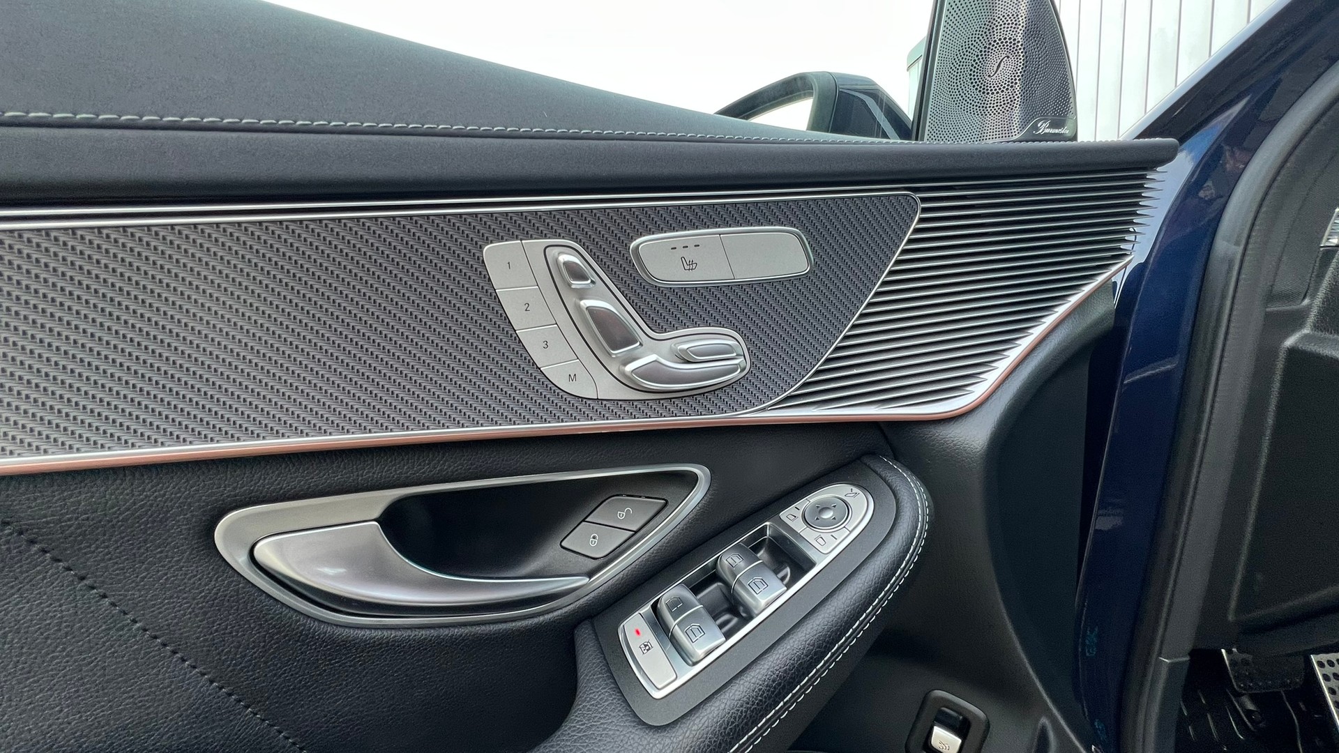 MERCEDES-BENZ EQC 400 AMG LINE 4MATIC l 408 PS-image-21