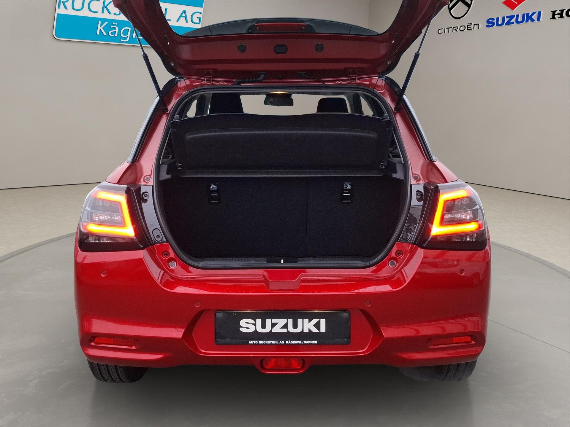 SUZUKI Swift 1.2 Sakura Hybrid Automat-image-11
