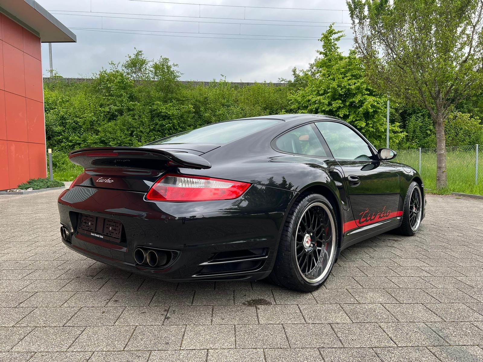PORSCHE 911 Turbo-image-8