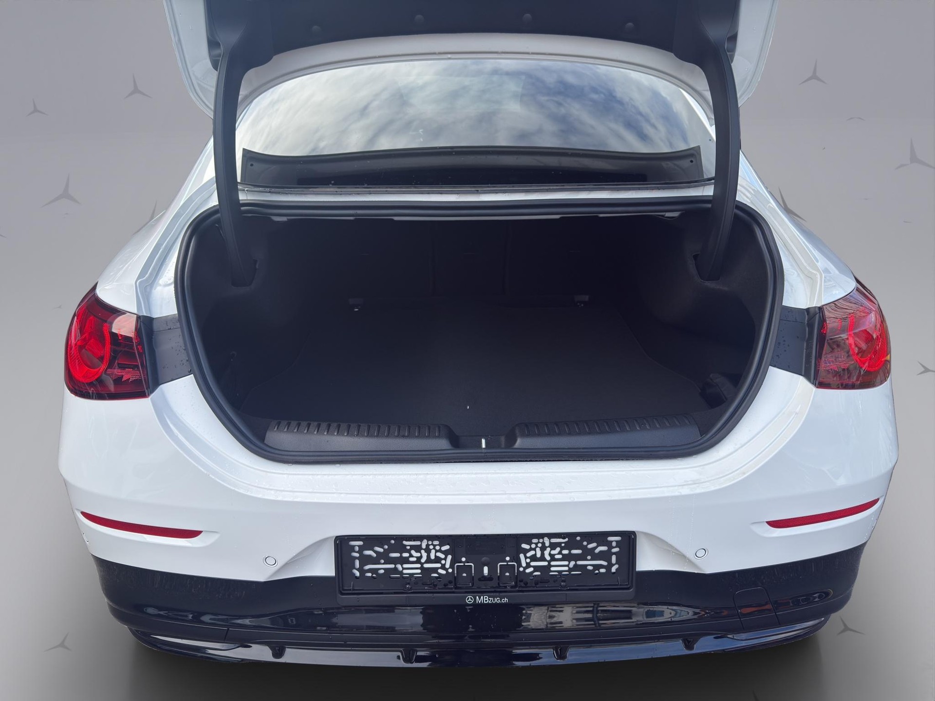 MERCEDES-BENZ CLA 220 AMG Line 4matic-image-17