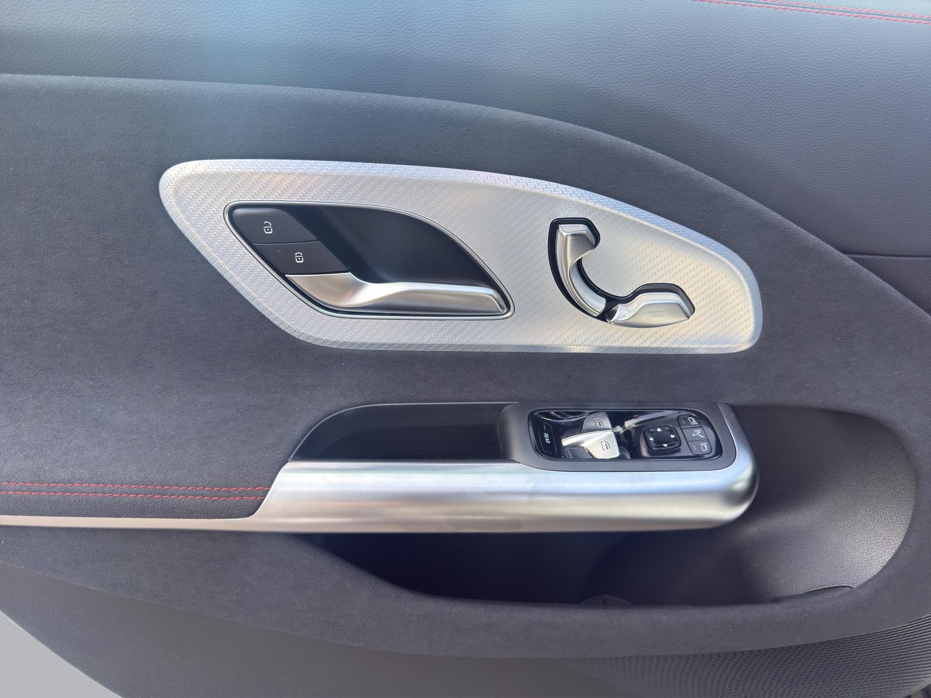 MERCEDES-BENZ CLA 220 AMG Line 4matic-image-9
