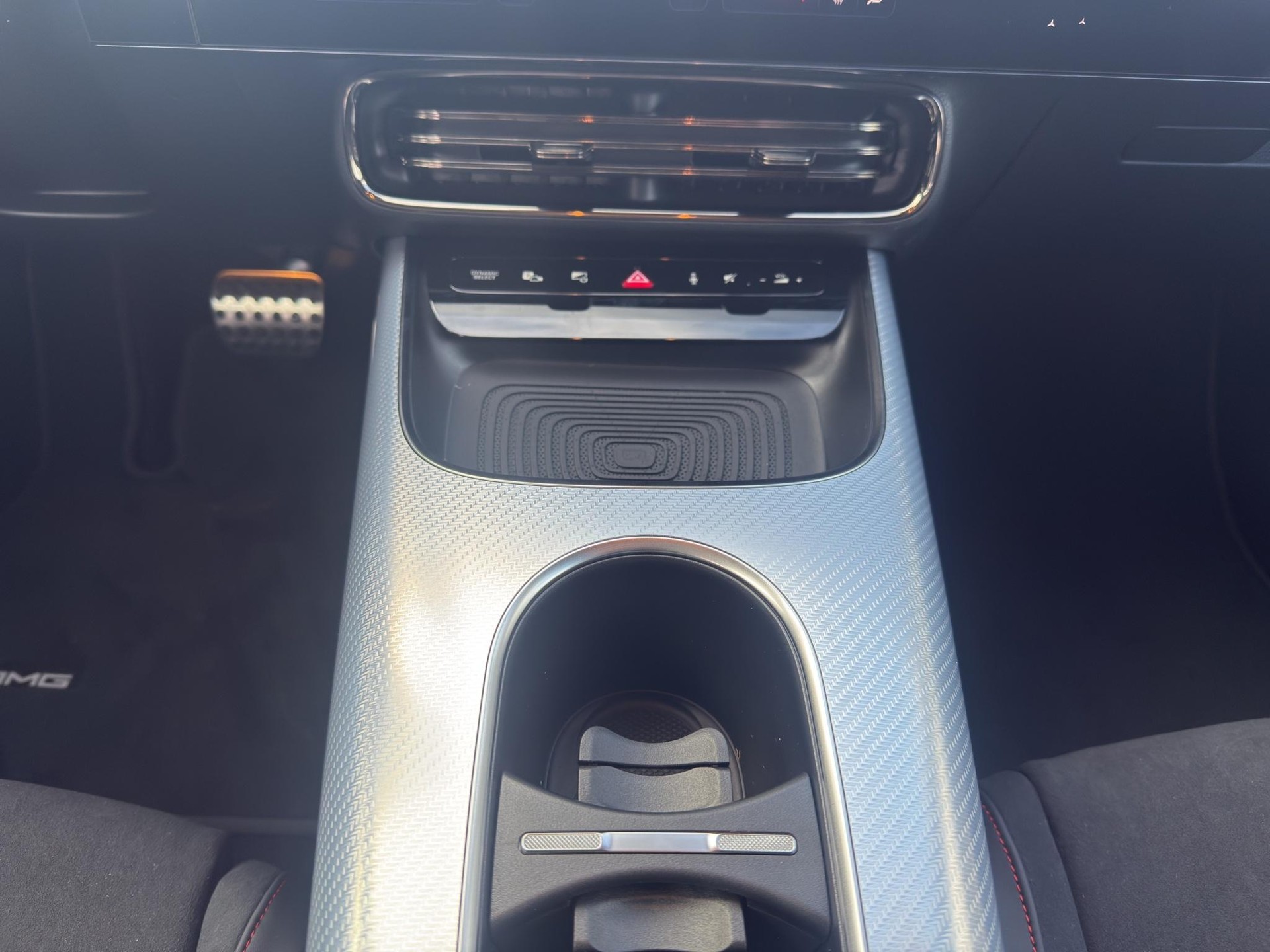 MERCEDES-BENZ CLA 220 AMG Line 4matic-image-13