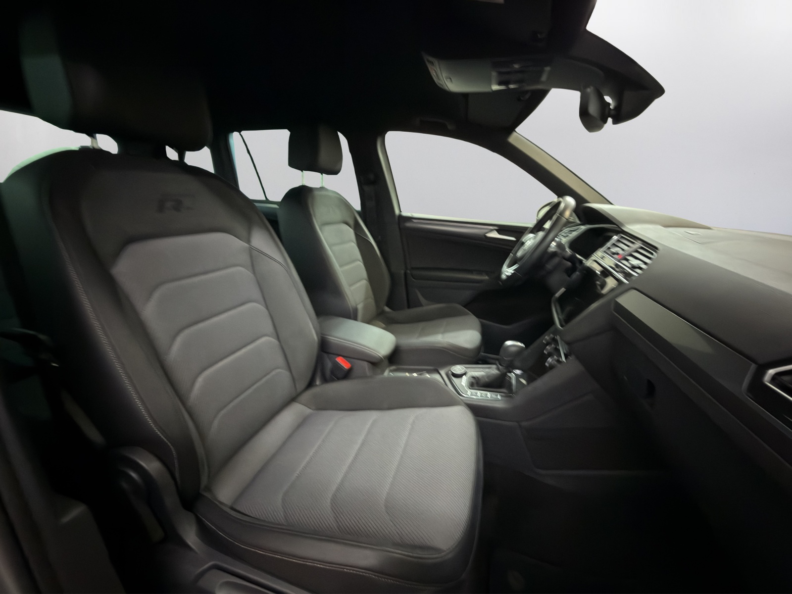 VW Tiguan 2.0TSI Highline 4Motion DSG-image-12