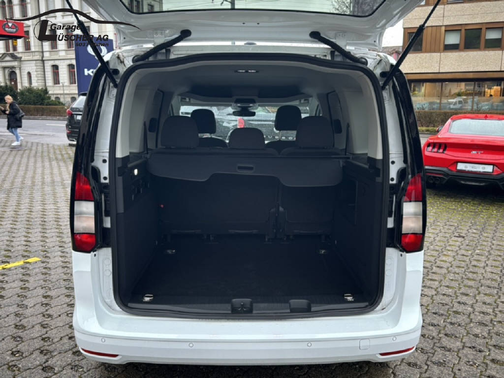 FORD TOURNEO Connect 1.5 EcoBoost 114 Titanium-image-6