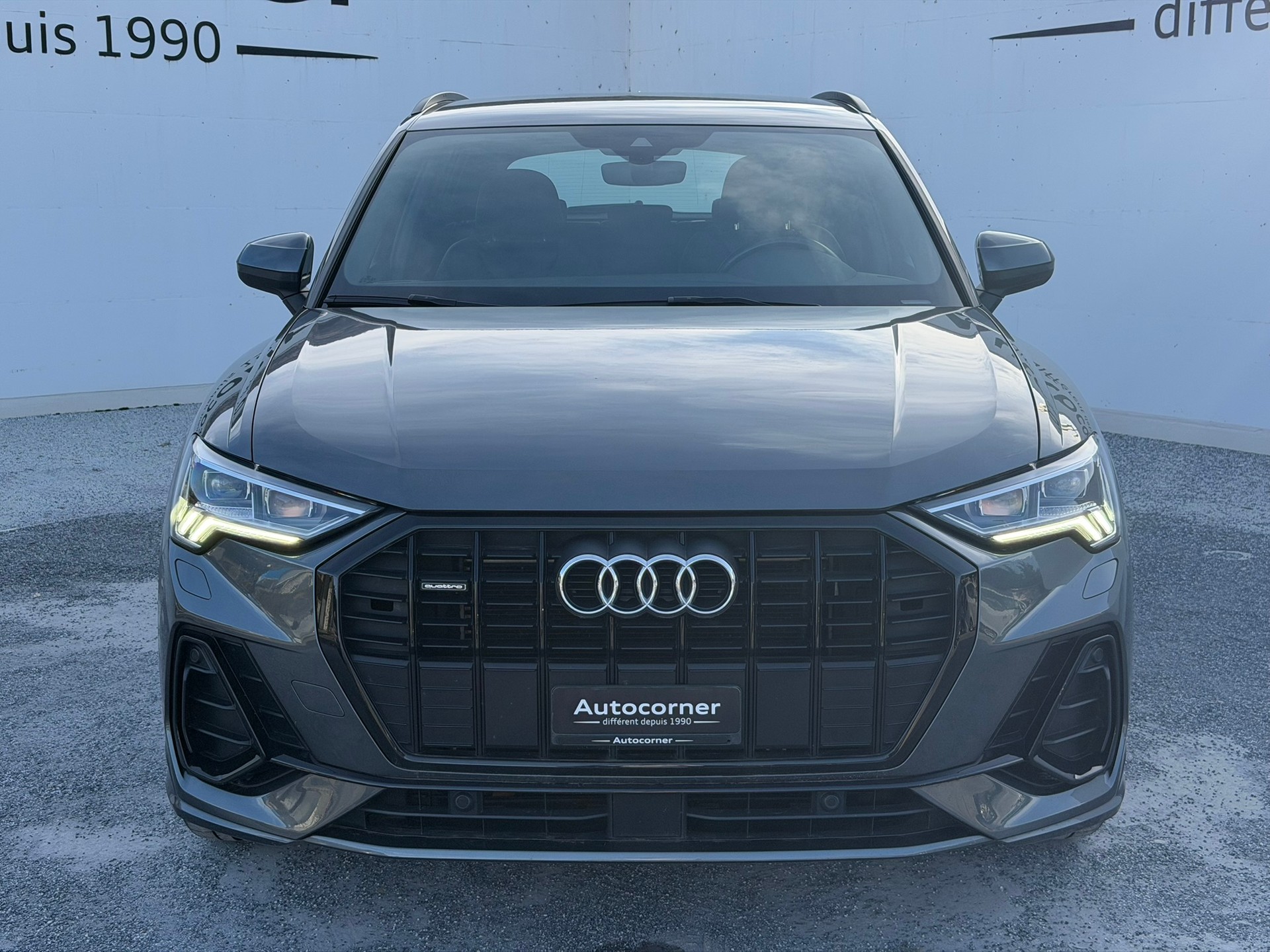 AUDI Q3 45 TFSI S line quattro S-tronic-image-3