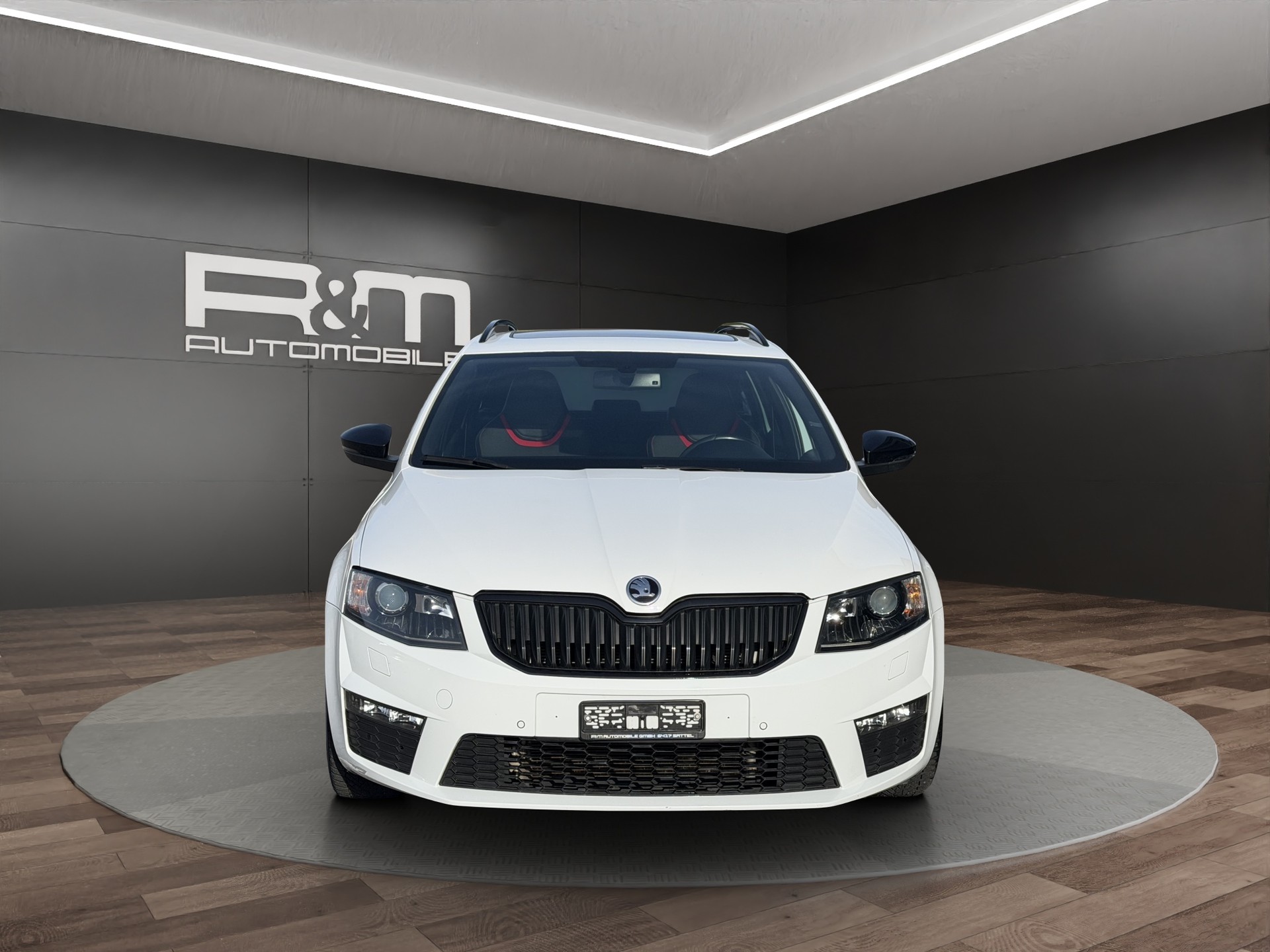 SKODA Octavia Combi 2.0 TSI RS DSG-showroom-element-2
