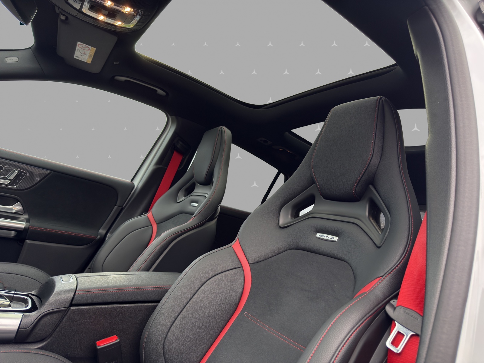 MERCEDES-BENZ GLA AMG 45 S 4Matic+ 8G-DCT-image-10
