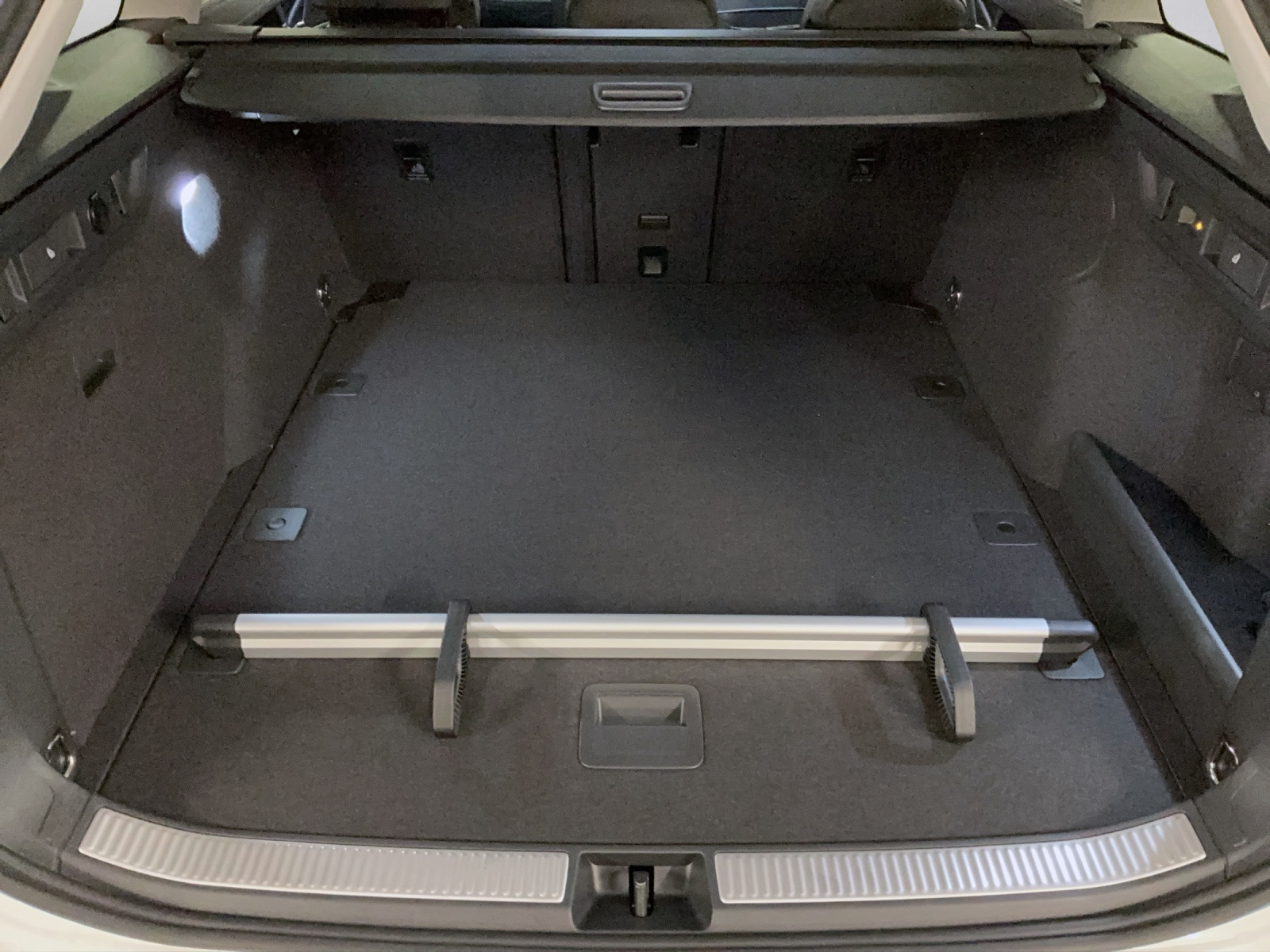 VW Passat Variant 2.0 TDI evo Business DSG-image-11