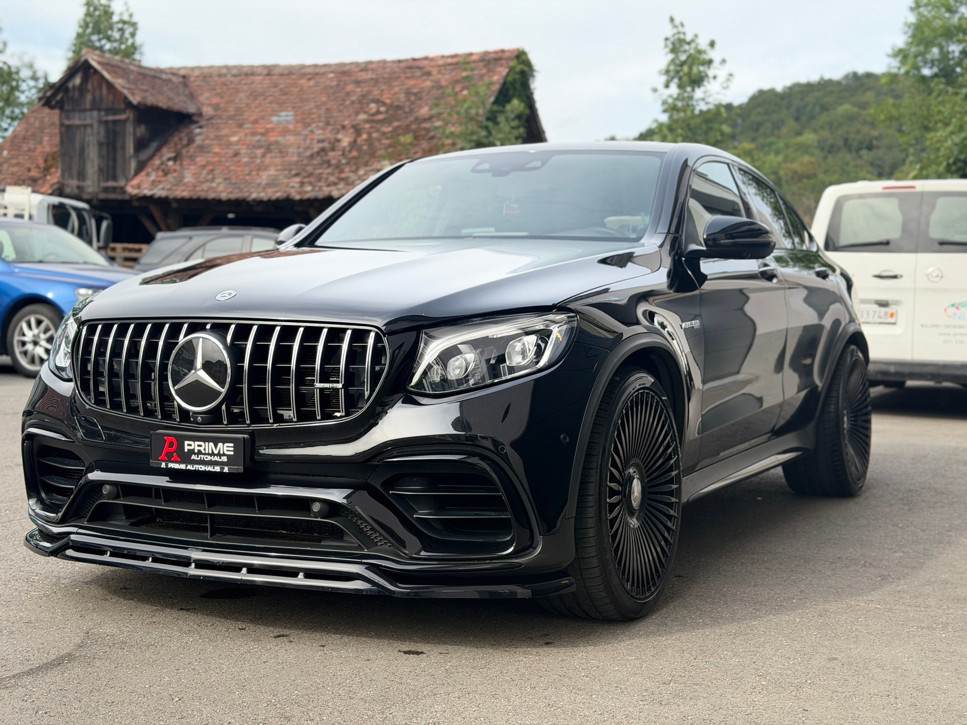 MERCEDES-BENZ GLC Coupé 63 S AMG 4Matic+ 9G-Tronic-showroom-element-2