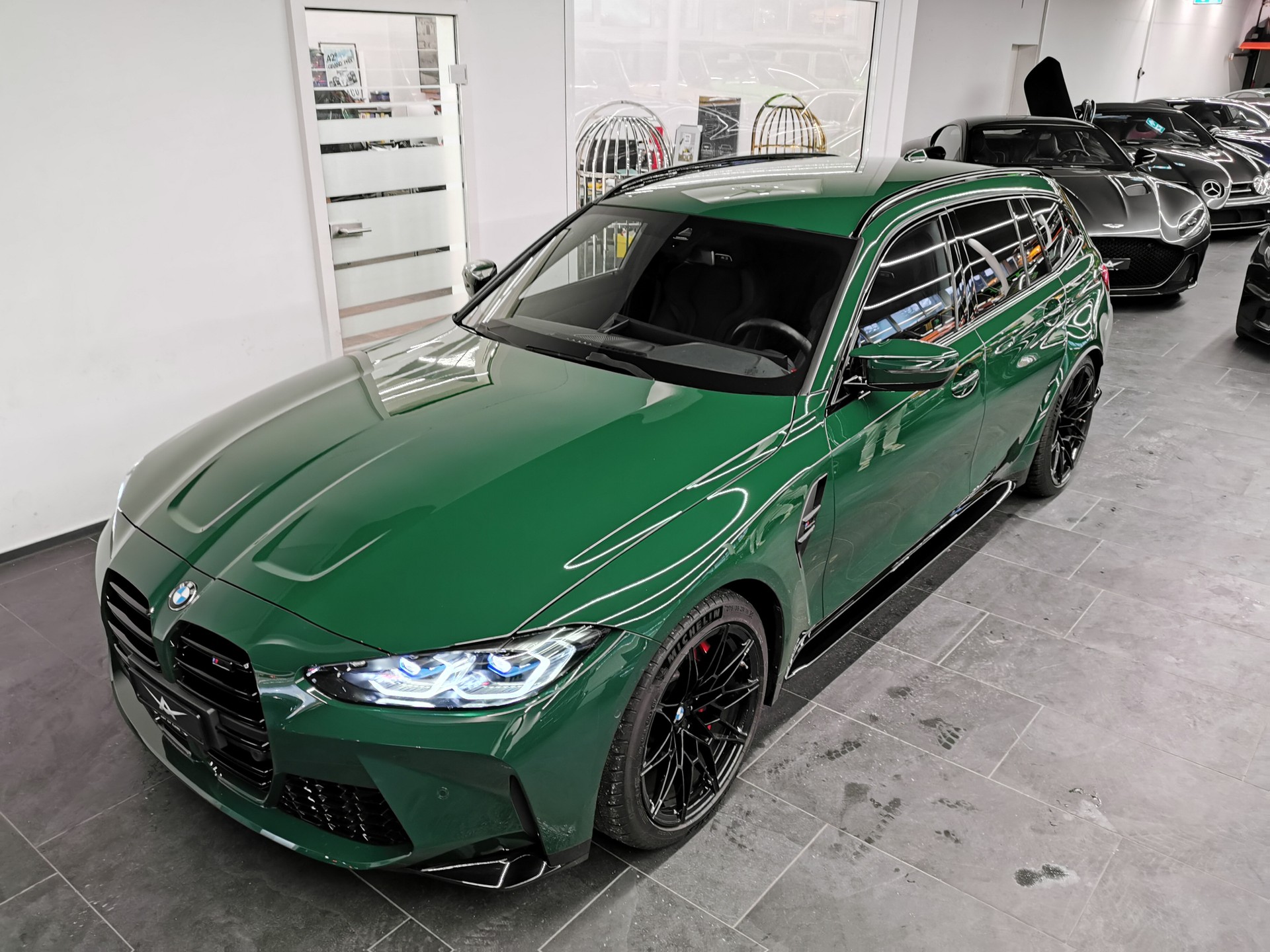BMW M3 Touring xDrive Competition M IRISH GREEN PORSCHE GRÜN HARMAN KARDON 1. HD. CH-AUTO GRATISSERVICE INDIVIDUAL-image-12