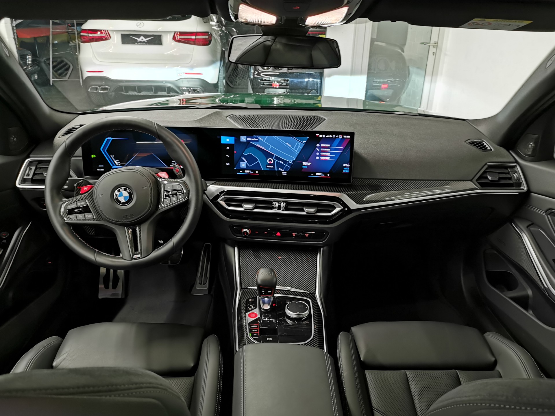 BMW M3 Touring xDrive Competition M IRISH GREEN PORSCHE GRÜN HARMAN KARDON 1. HD. CH-AUTO GRATISSERVICE INDIVIDUAL-image-7