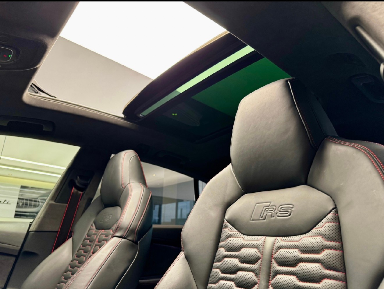 AUDI RSQ8 quattro tiptronic-image-5