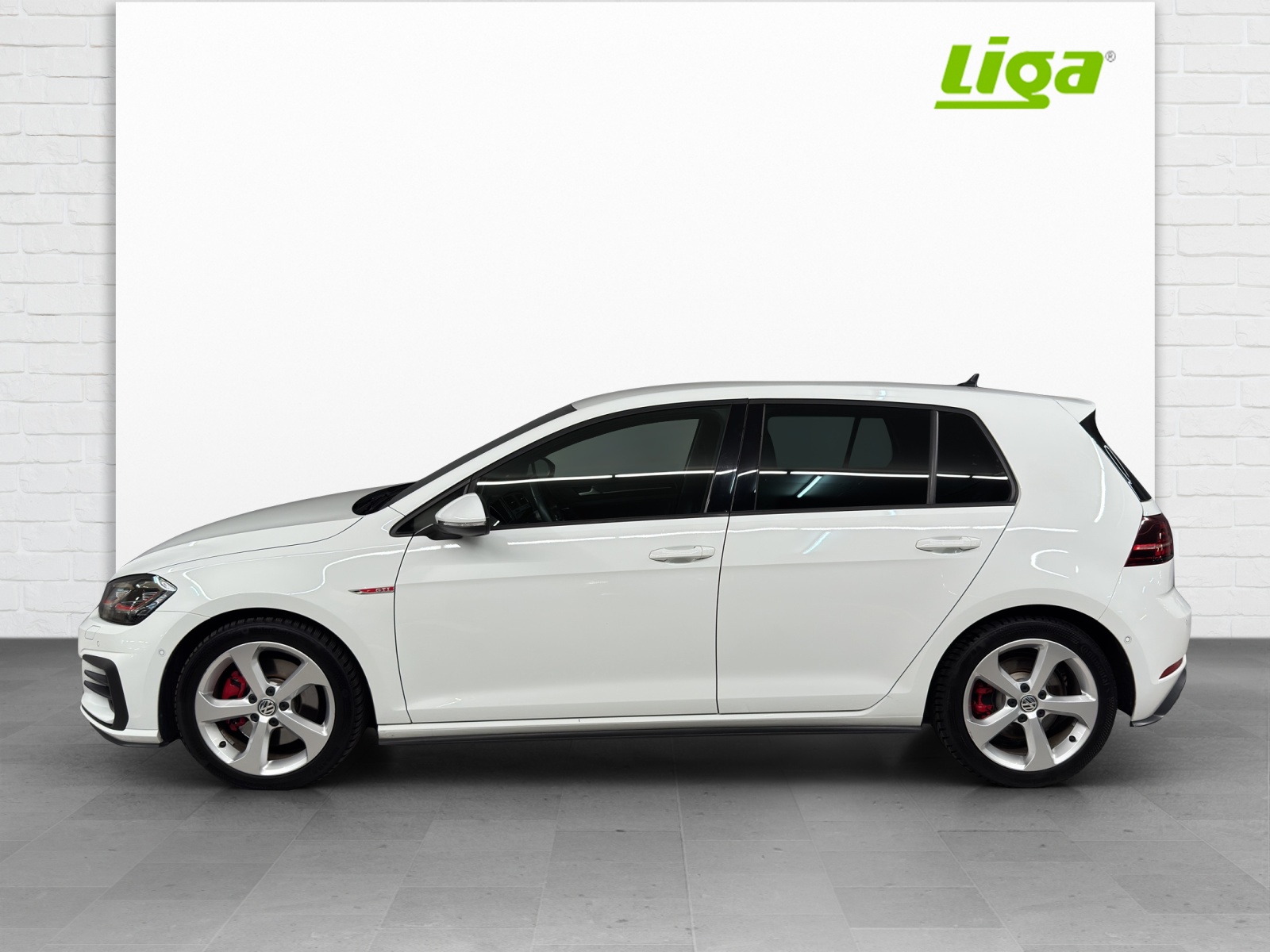 VW Golf VII 2.0 TSI 230 GTI DSG-image-0