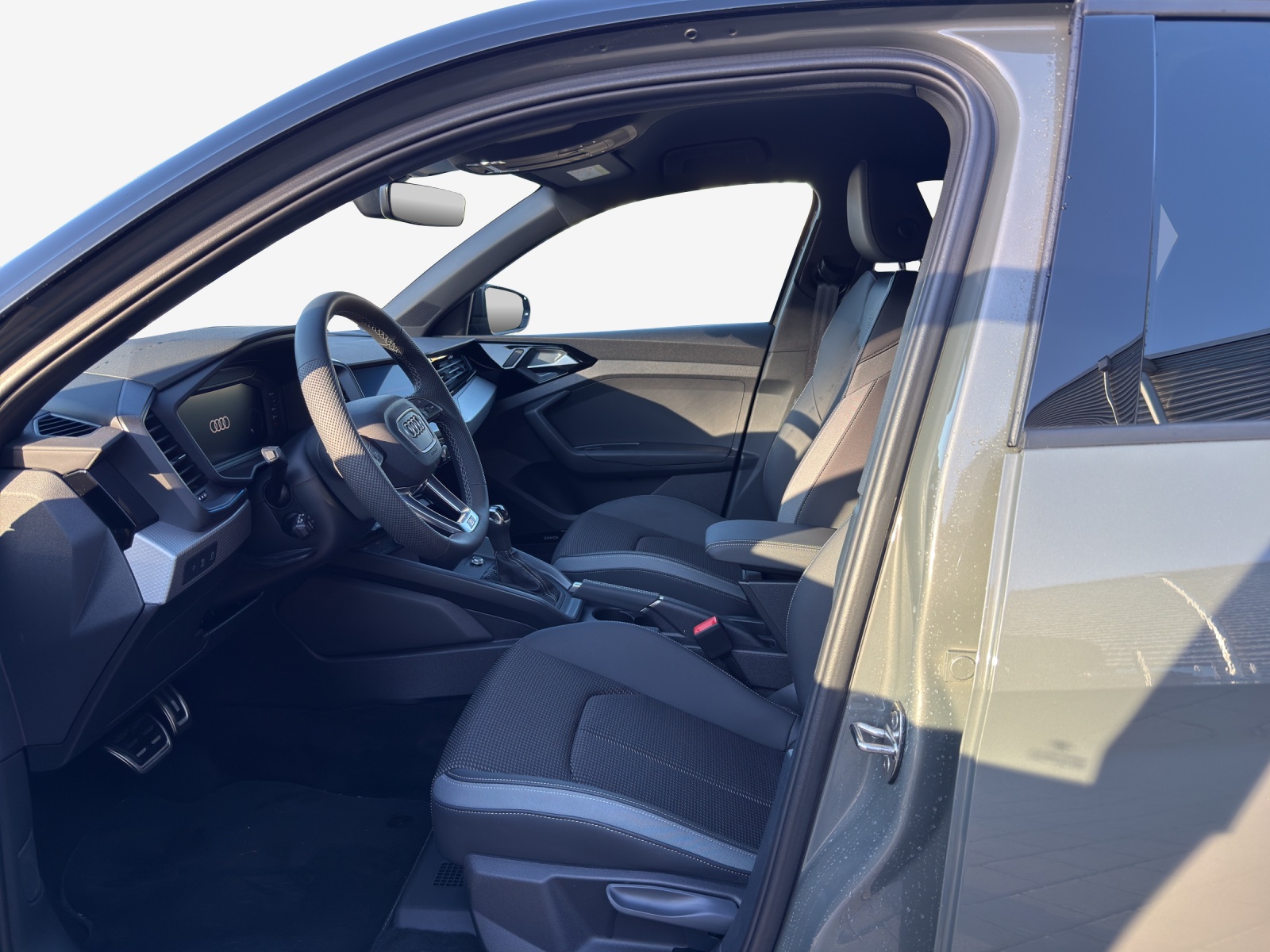 AUDI A1 Sportback 40 TFSI S Line S-tronic-image-7
