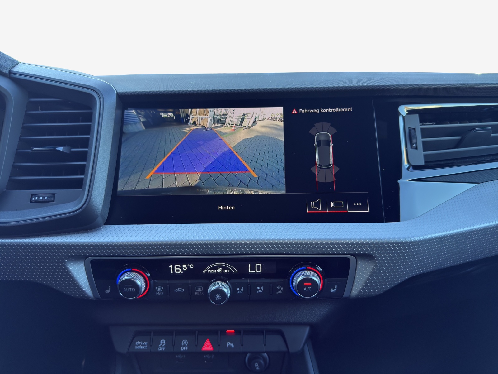 AUDI A1 Sportback 40 TFSI S Line S-tronic-image-14