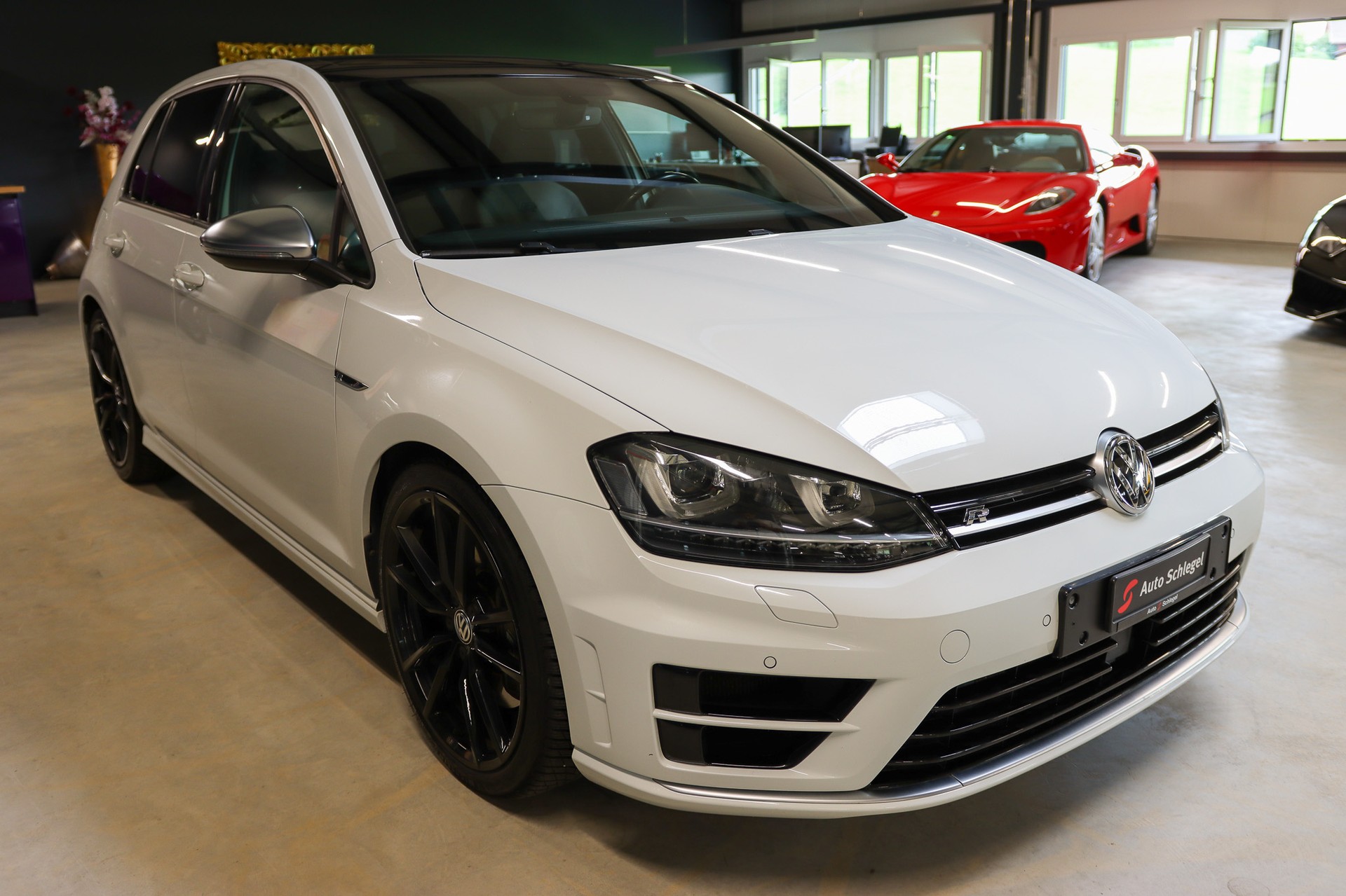 VW Golf 2.0 TSI R 4Motion DSG-image-6